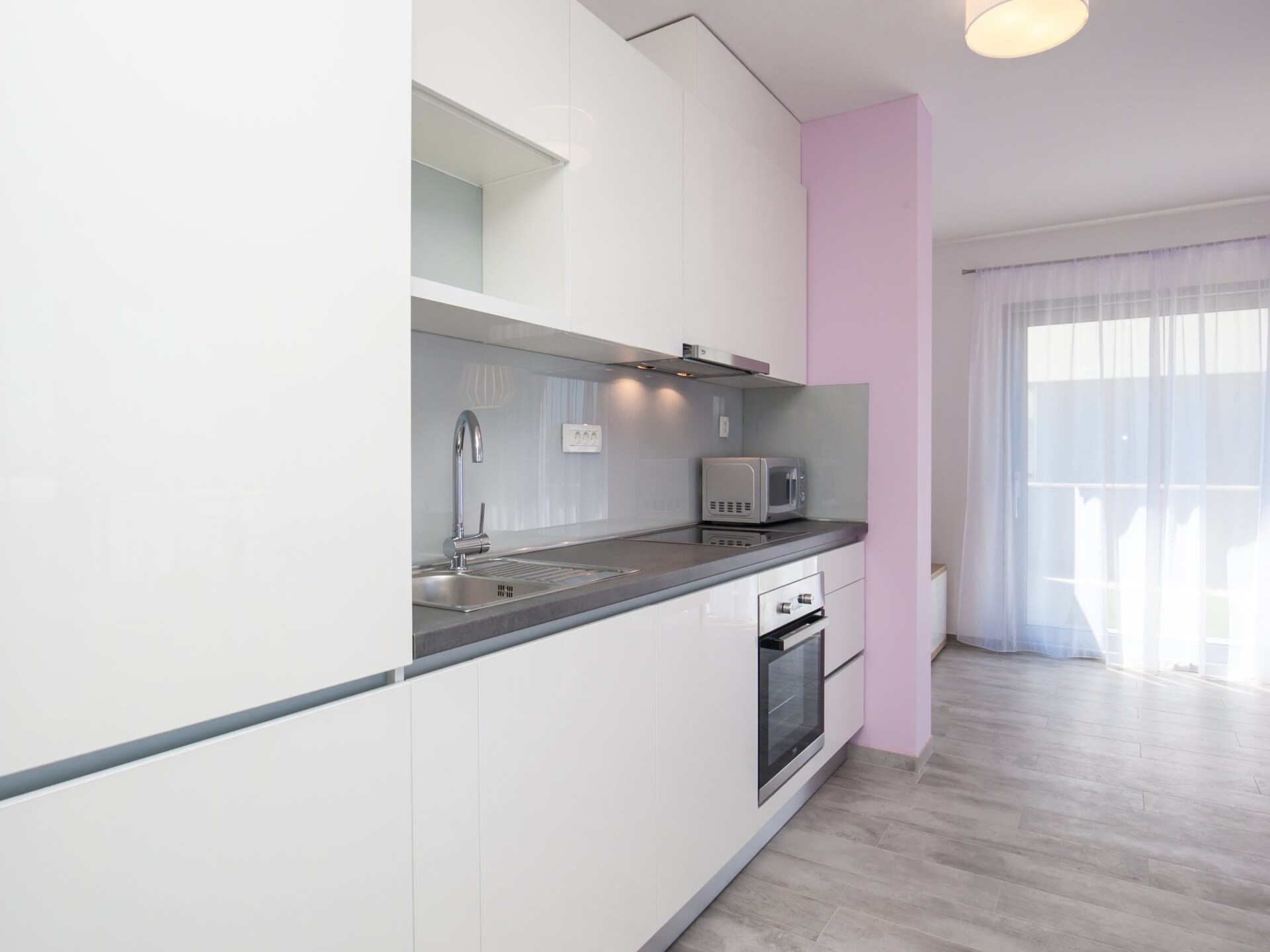 Op 400 m van het strand: Ruim appartement in Bol voor 4 personen - foto 4