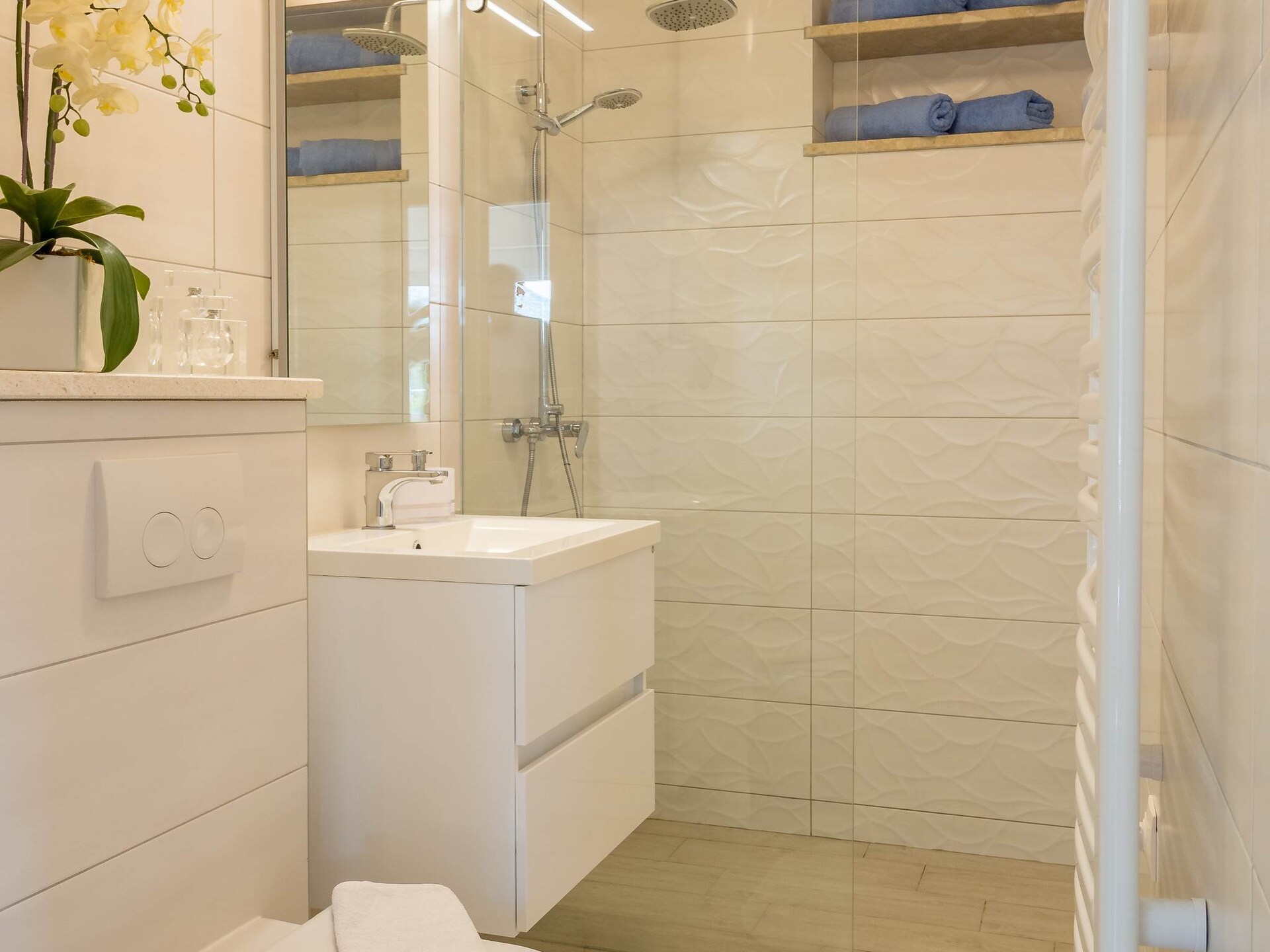 Licht appartement met zeezicht in rustige baai Vrbovica, Korcula - foto 15