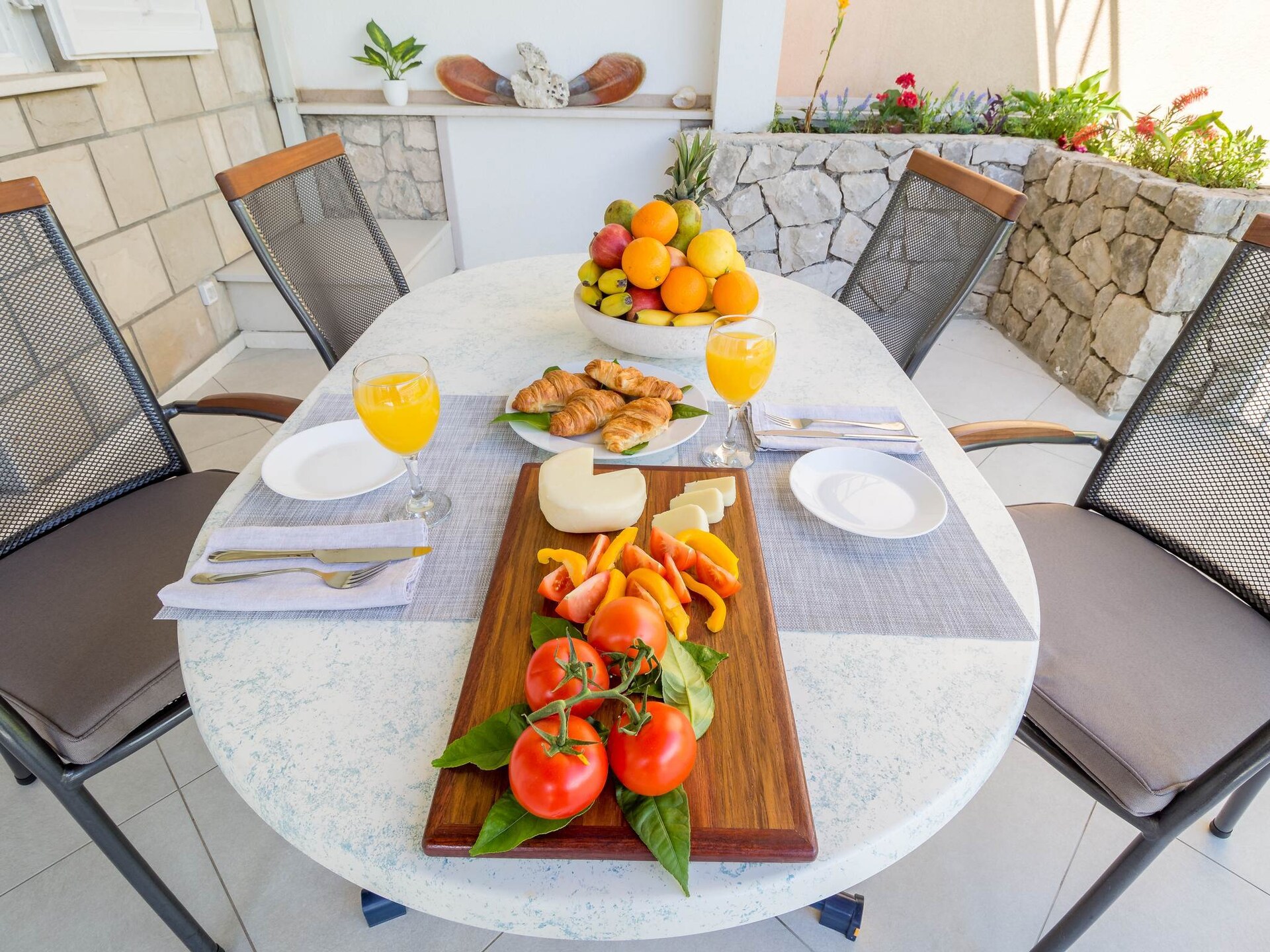 Licht appartement met zeezicht in rustige baai Vrbovica, Korcula - foto 2