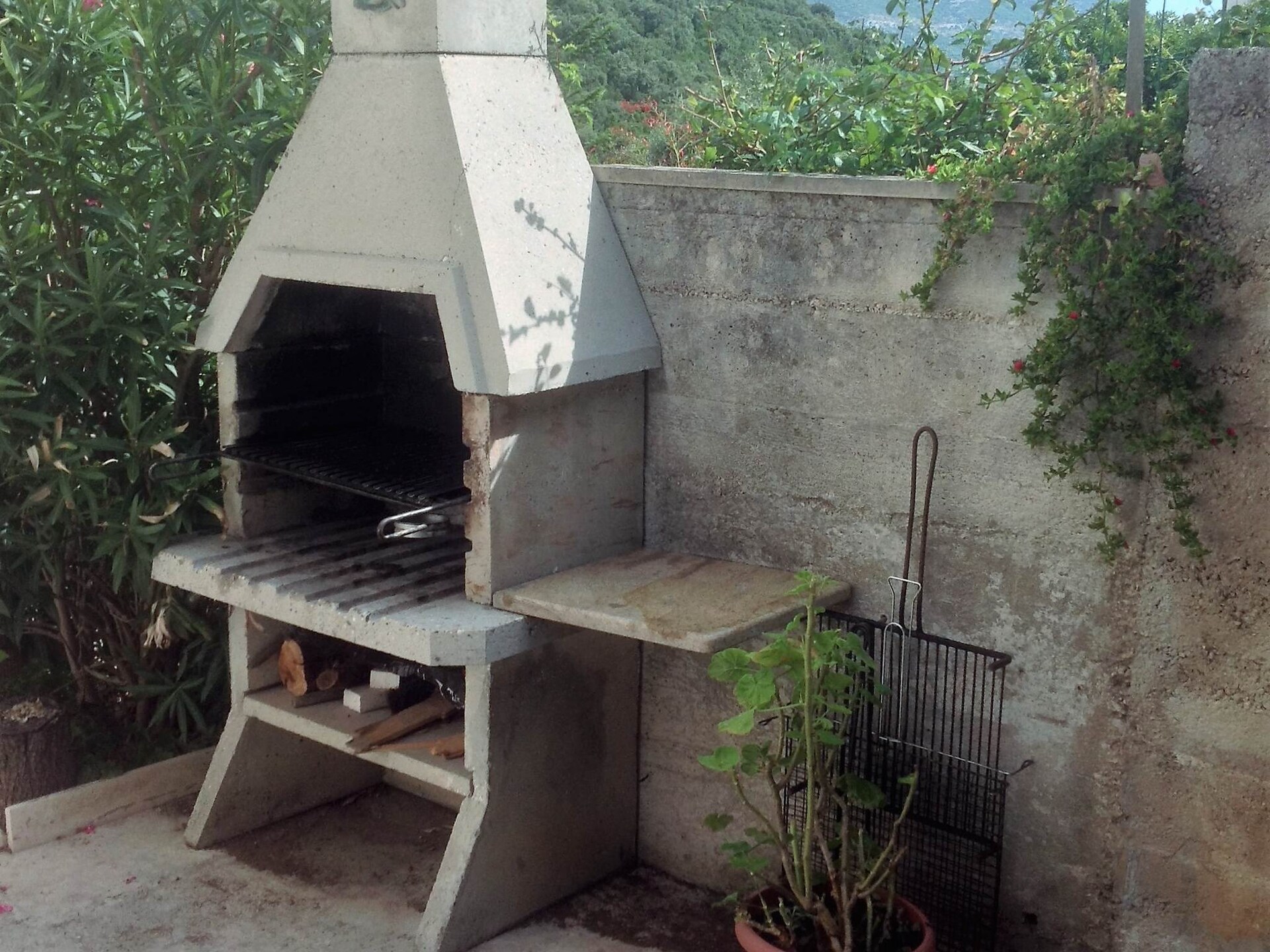 Licht appartement met zeezicht in rustige baai Vrbovica, Korcula - foto 16