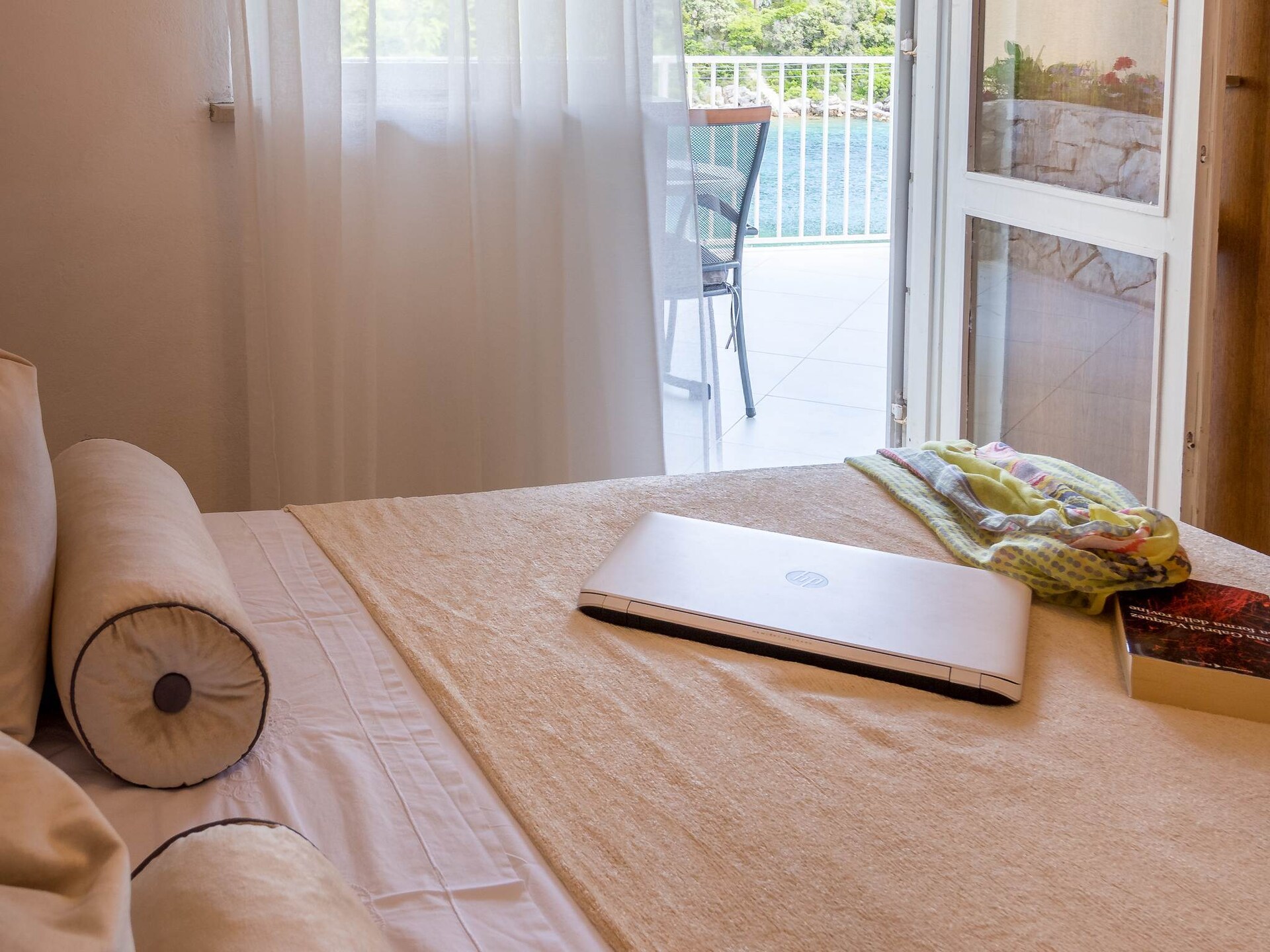 Licht appartement met zeezicht in rustige baai Vrbovica, Korcula - foto 13