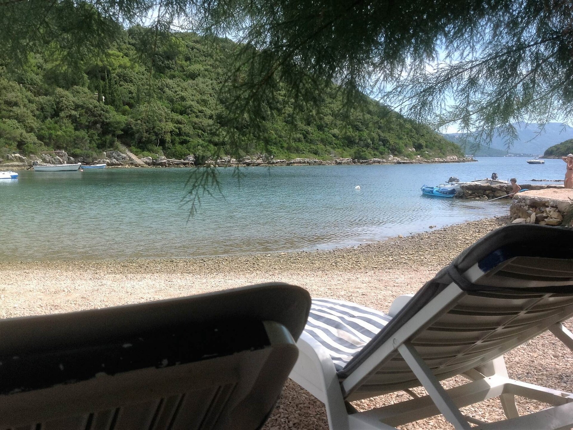 Licht appartement met zeezicht in rustige baai Vrbovica, Korcula - foto 27