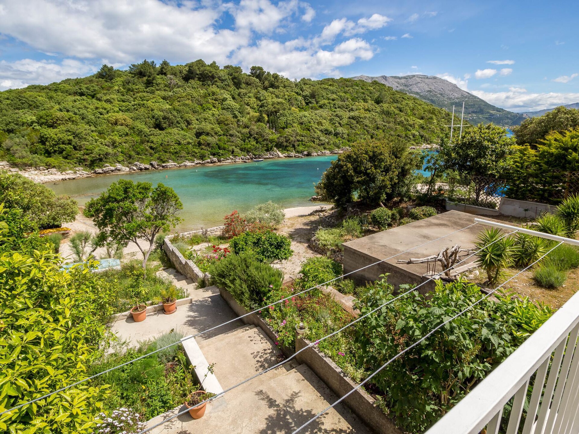Licht appartement met zeezicht in rustige baai Vrbovica, Korcula - foto 28