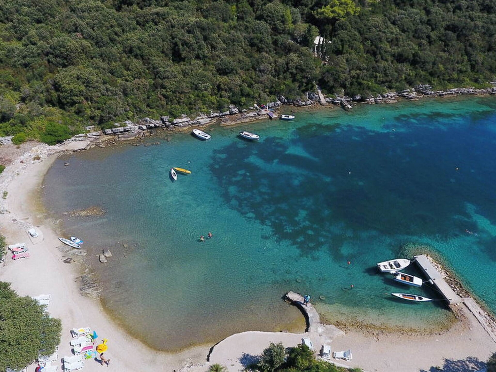 Licht appartement met zeezicht in rustige baai Vrbovica, Korcula - foto 29