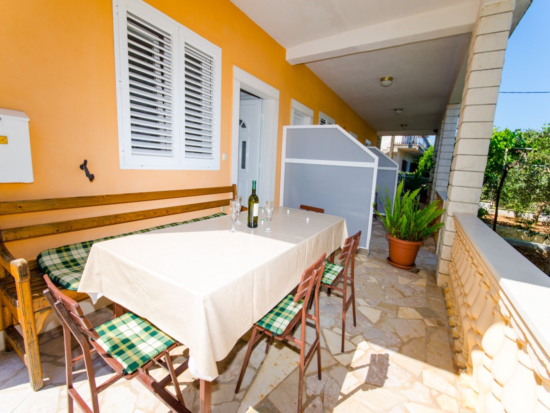 Rustiek appartement voor 4 met zonnig terras, 200m van strand in Trogir - foto 8