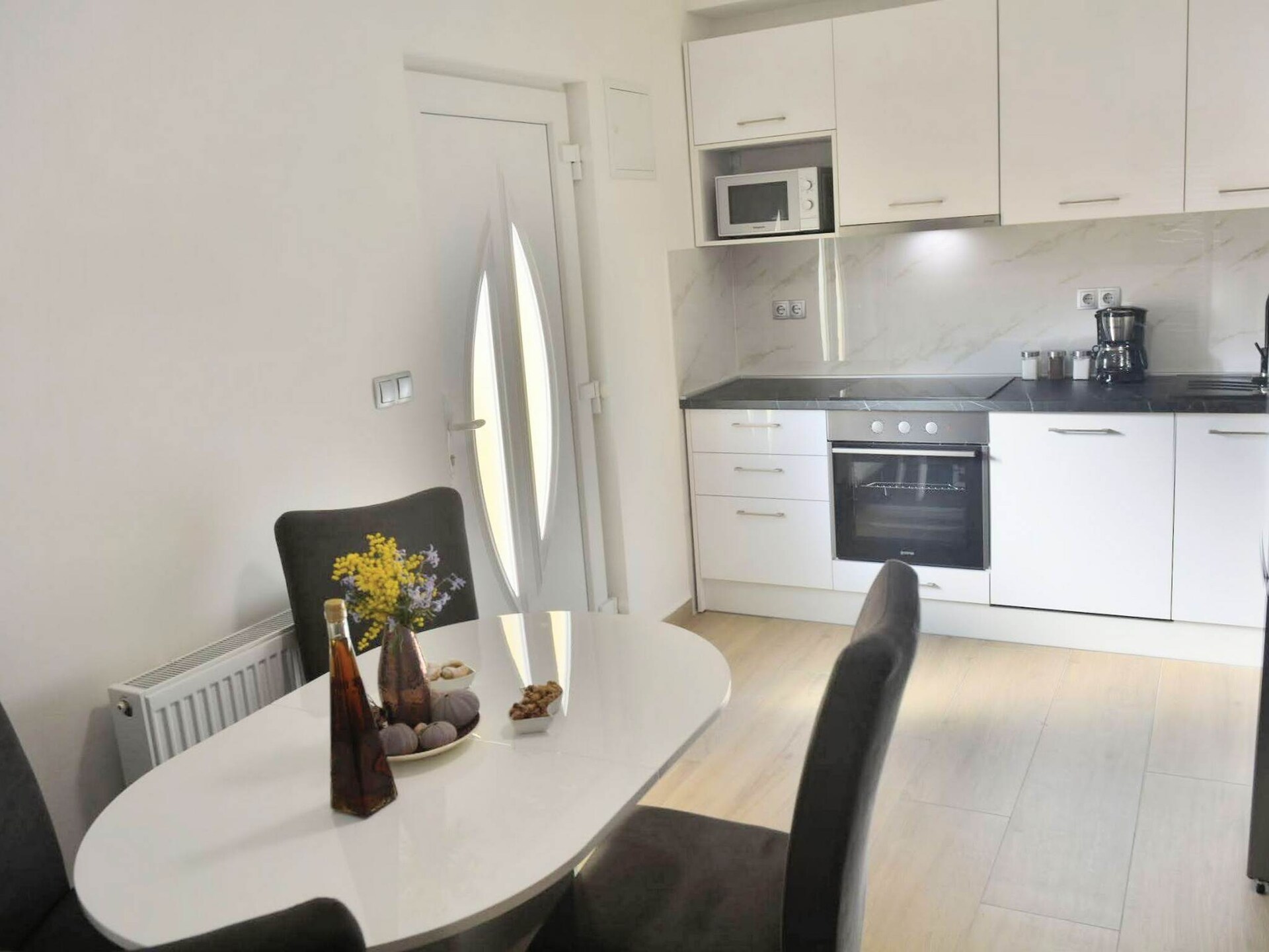 Fancy Apartments Dream - Deluxe One Bedroom Apartment with Balcony and Sea View ( 4 ) - foto 2