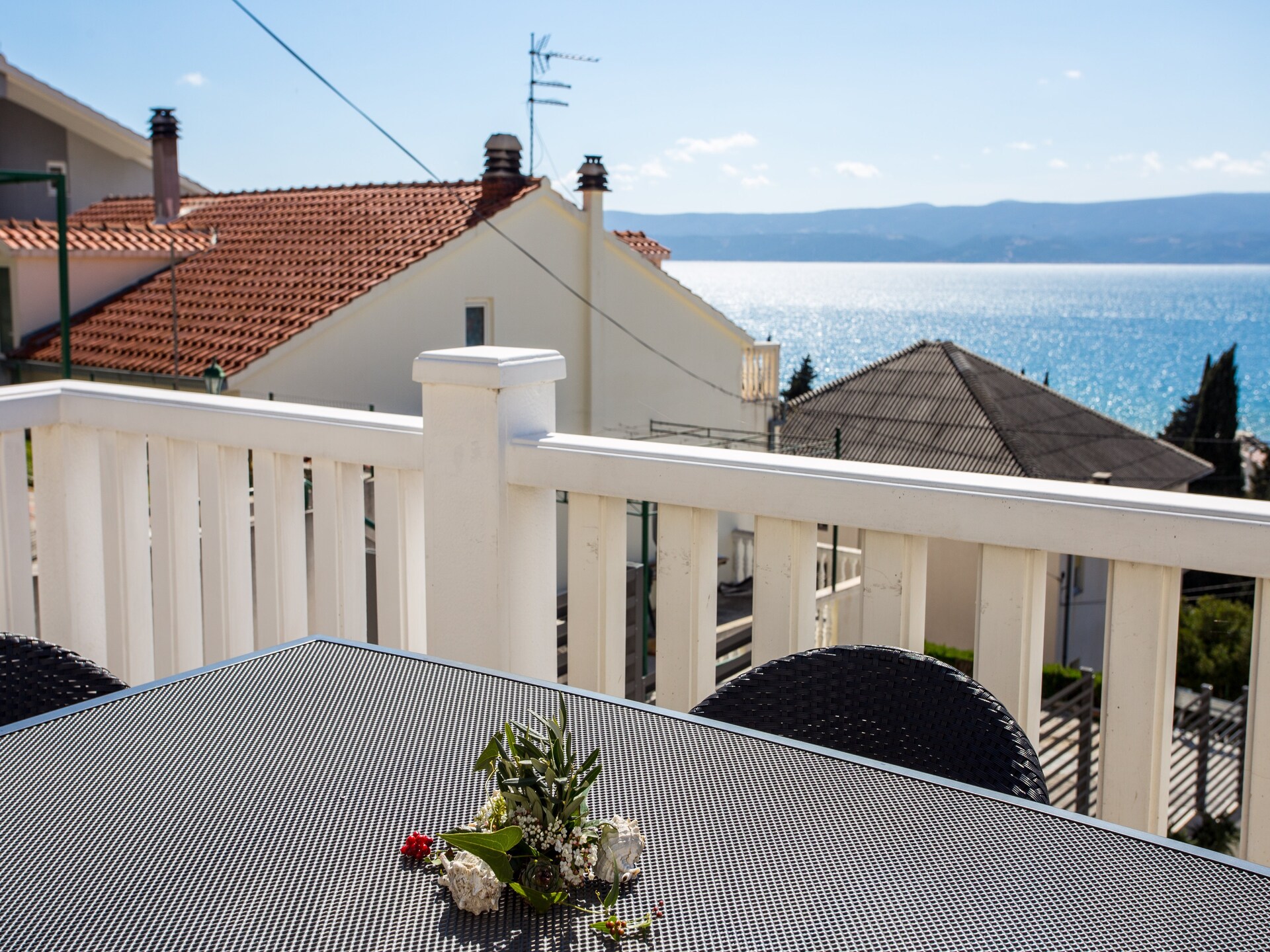 Ruim appartement met balkon en zeezicht op 200m van strand in Omis - foto 23