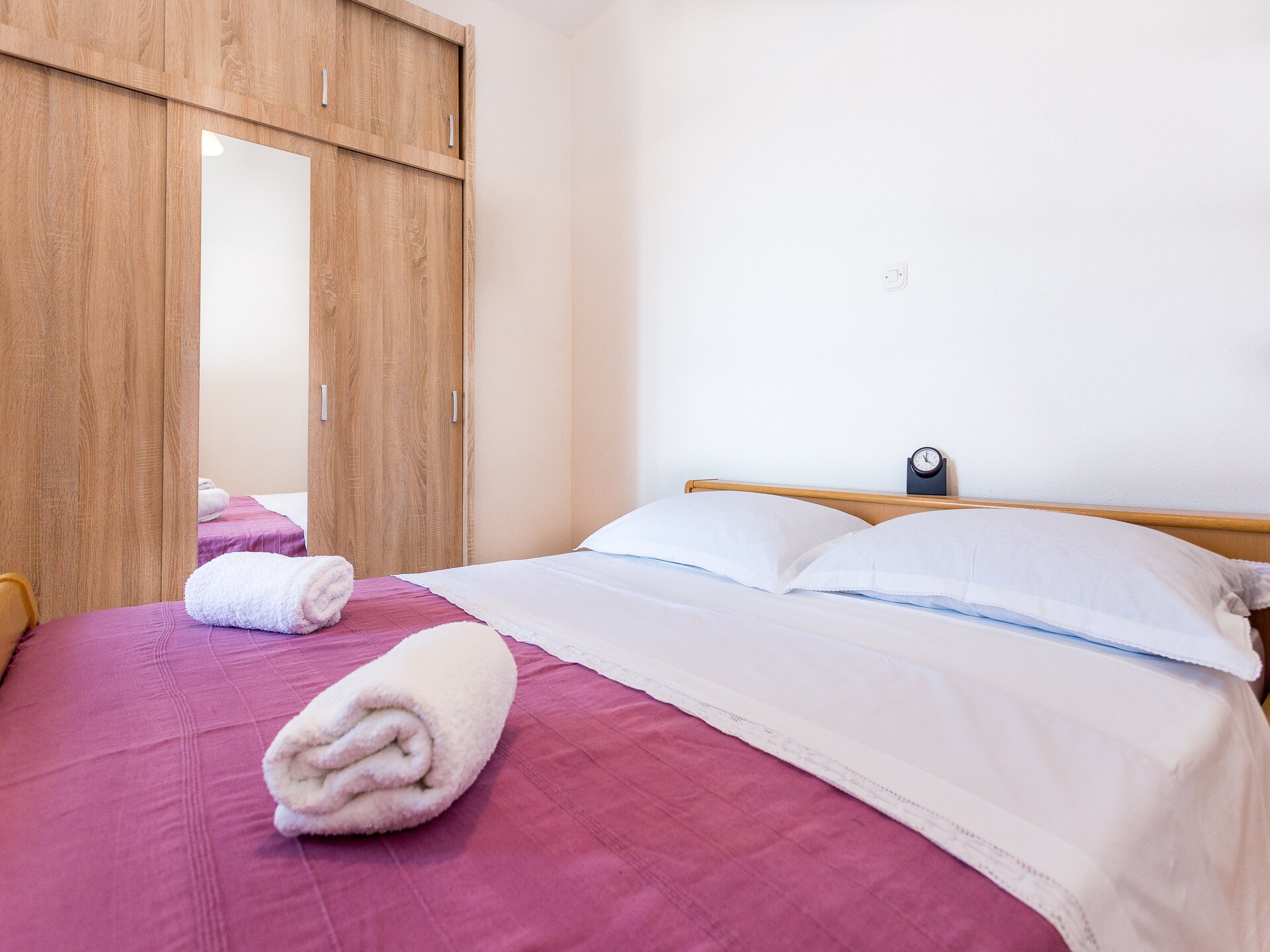 6-persoons appartement aan het strand in Omis met zeezicht - foto 8