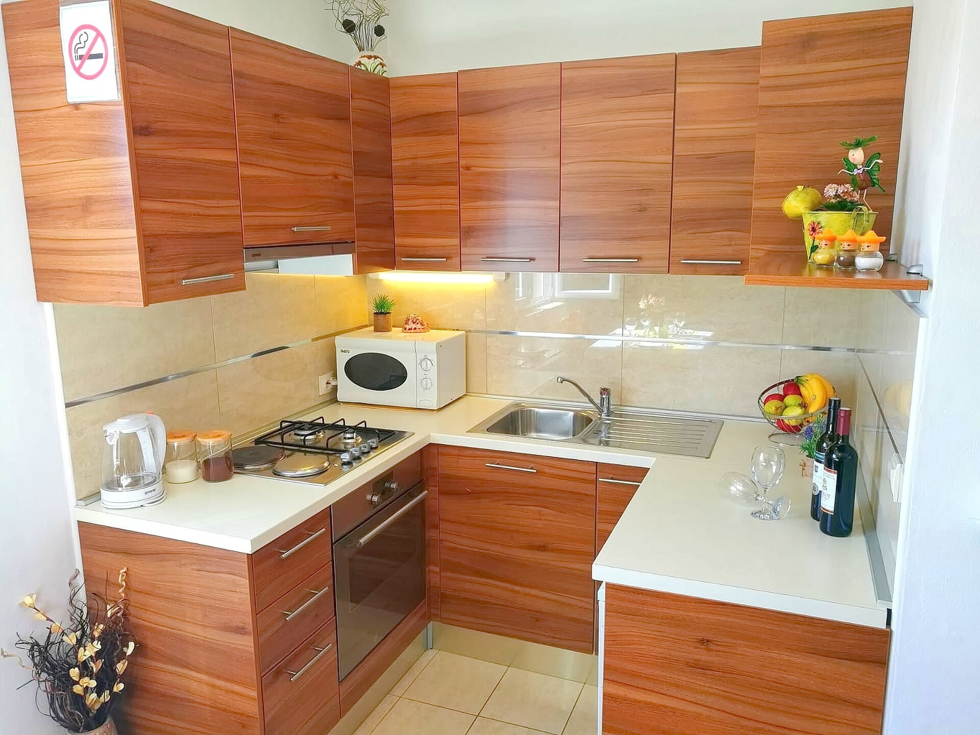 Appartement Kola: 2 slaapkamers, zeezicht, 600m van het strand in Banici - foto 1