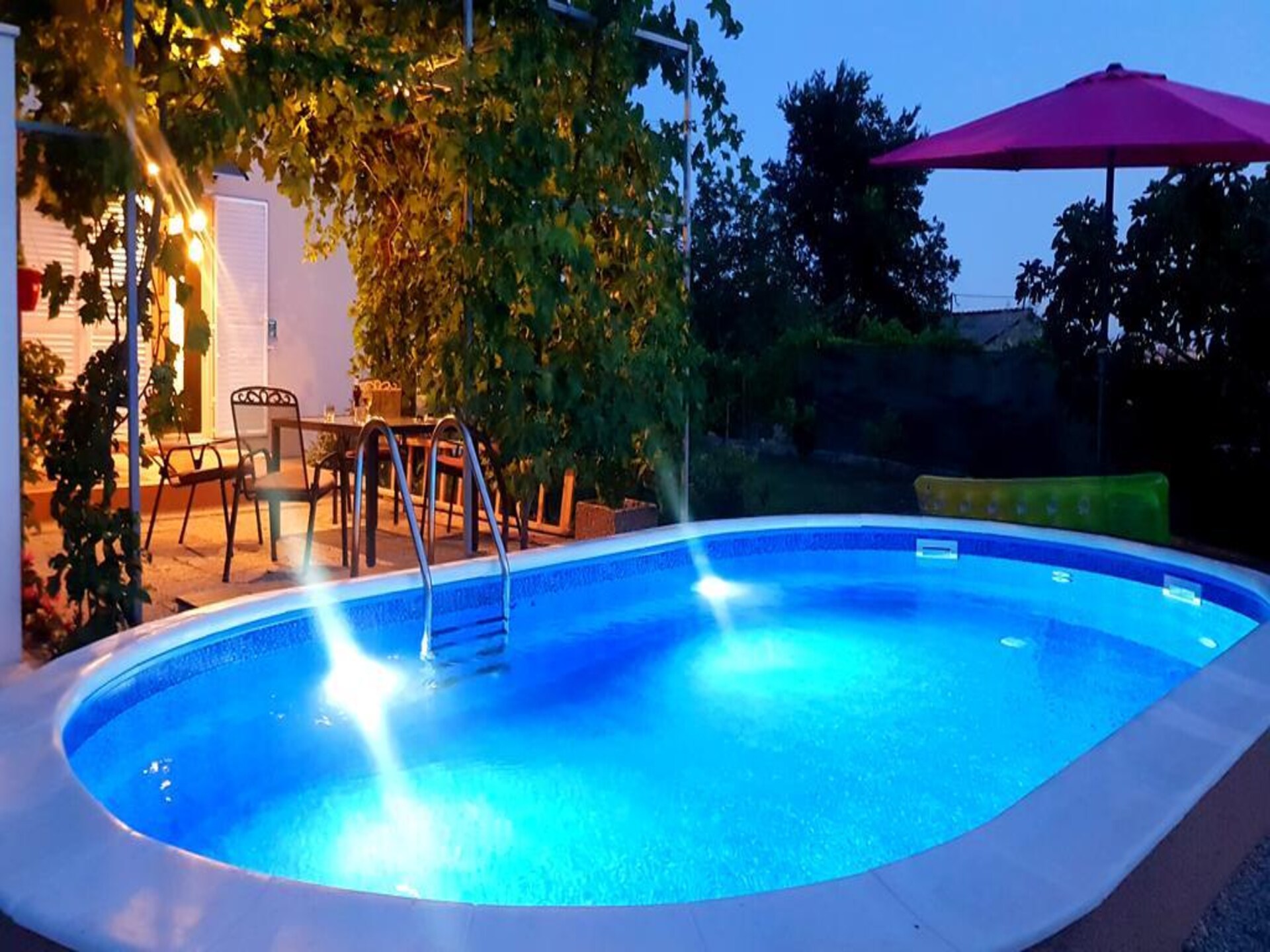 Knus vakantiehuis met privézwembad nabij Split - foto 2