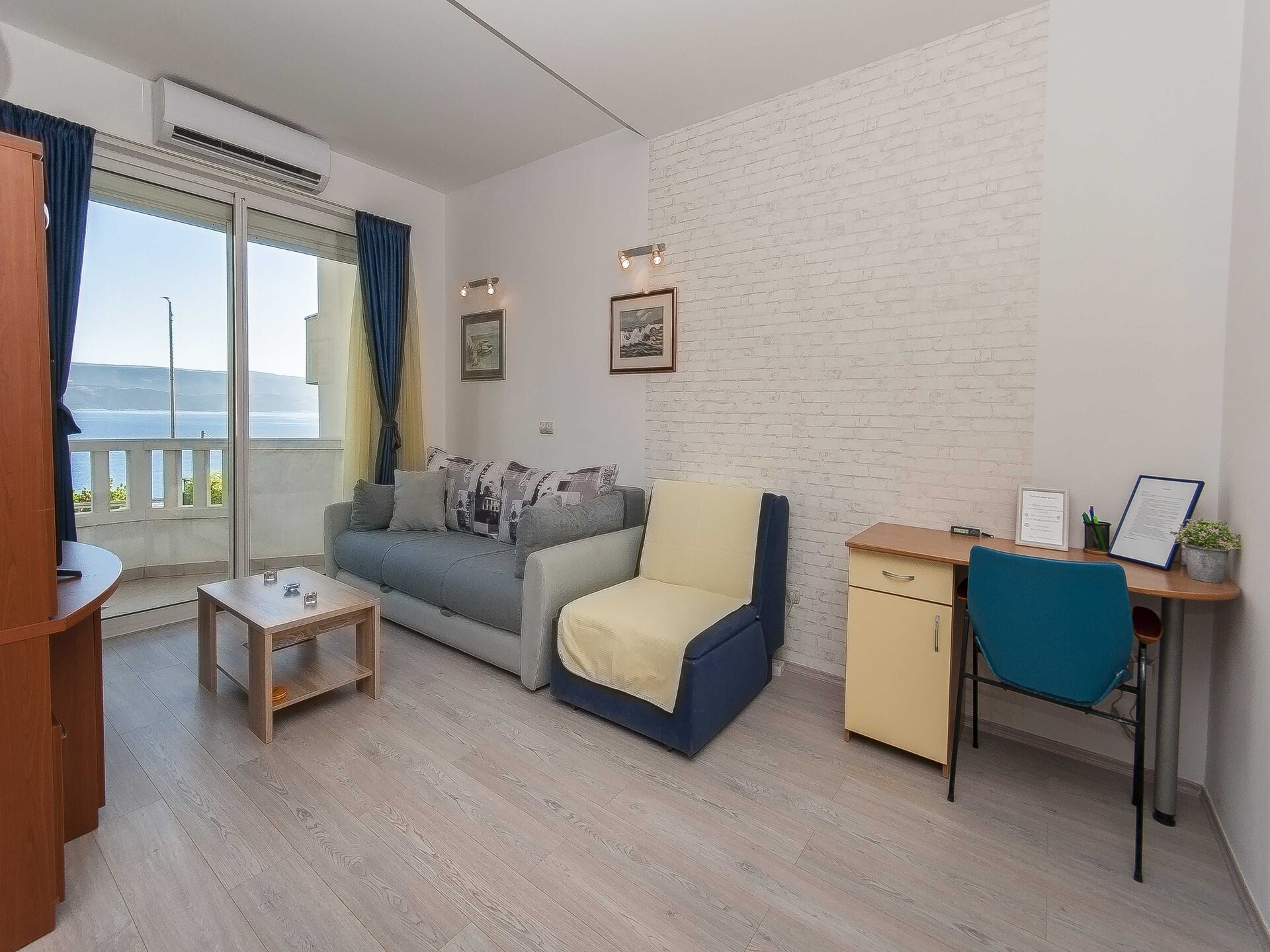 Ruim 8-persoons appartement met balkon en zeezicht in Stanici - foto 14