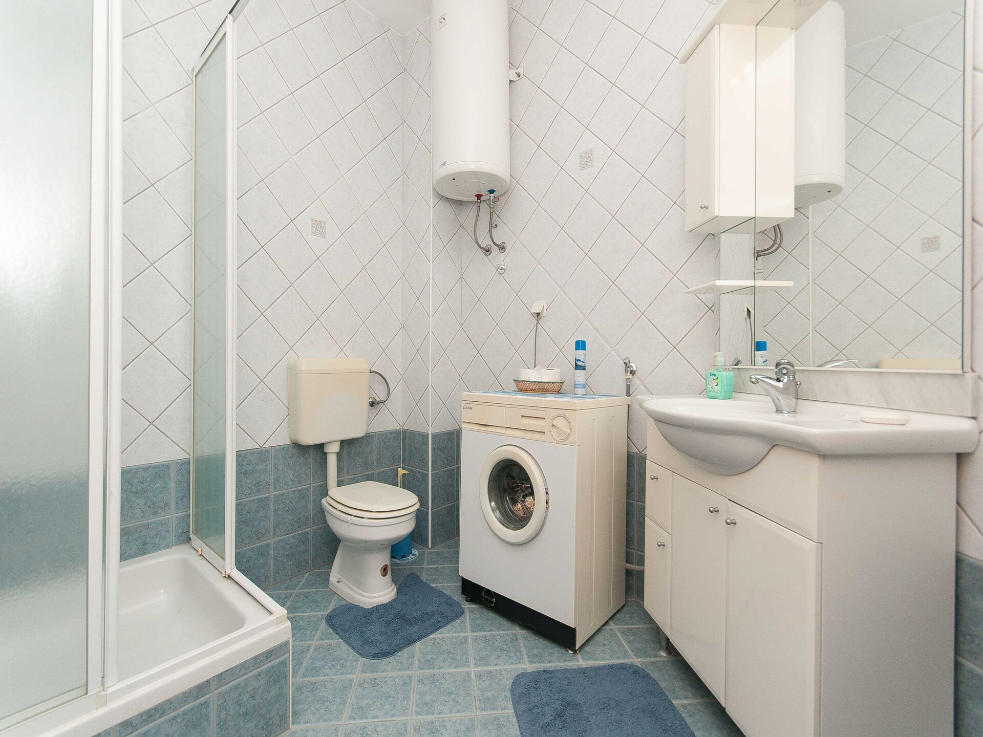Ruim 8-persoons appartement met balkon en zeezicht in Stanici - foto 11