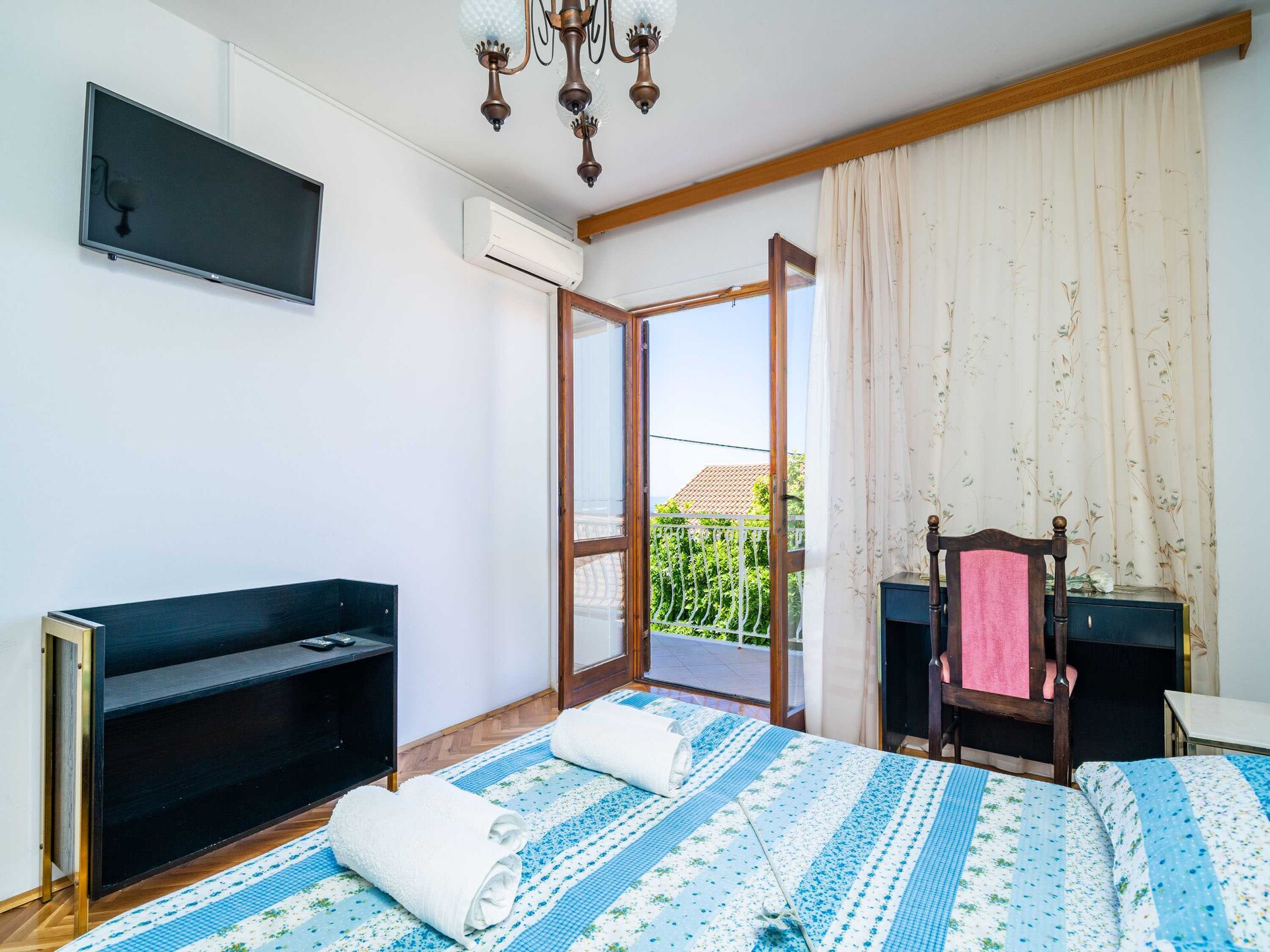 Apartments Stella - Three-Bedroom Apartment with Balcony and Terrace - foto 18