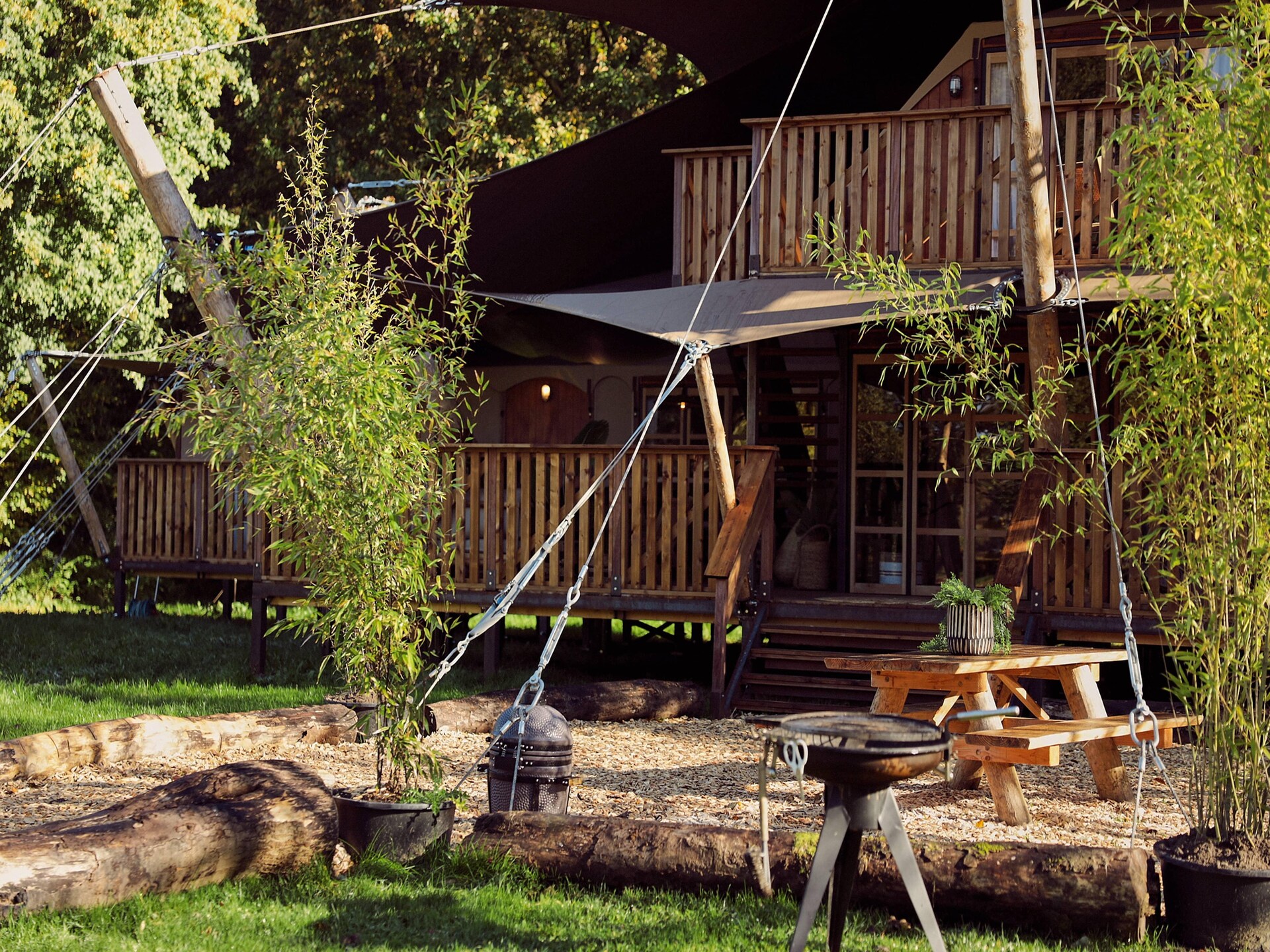 Luxe glampingtent met 3 badkamers en balkon op Resort de Parel in Zeewolde - foto 26