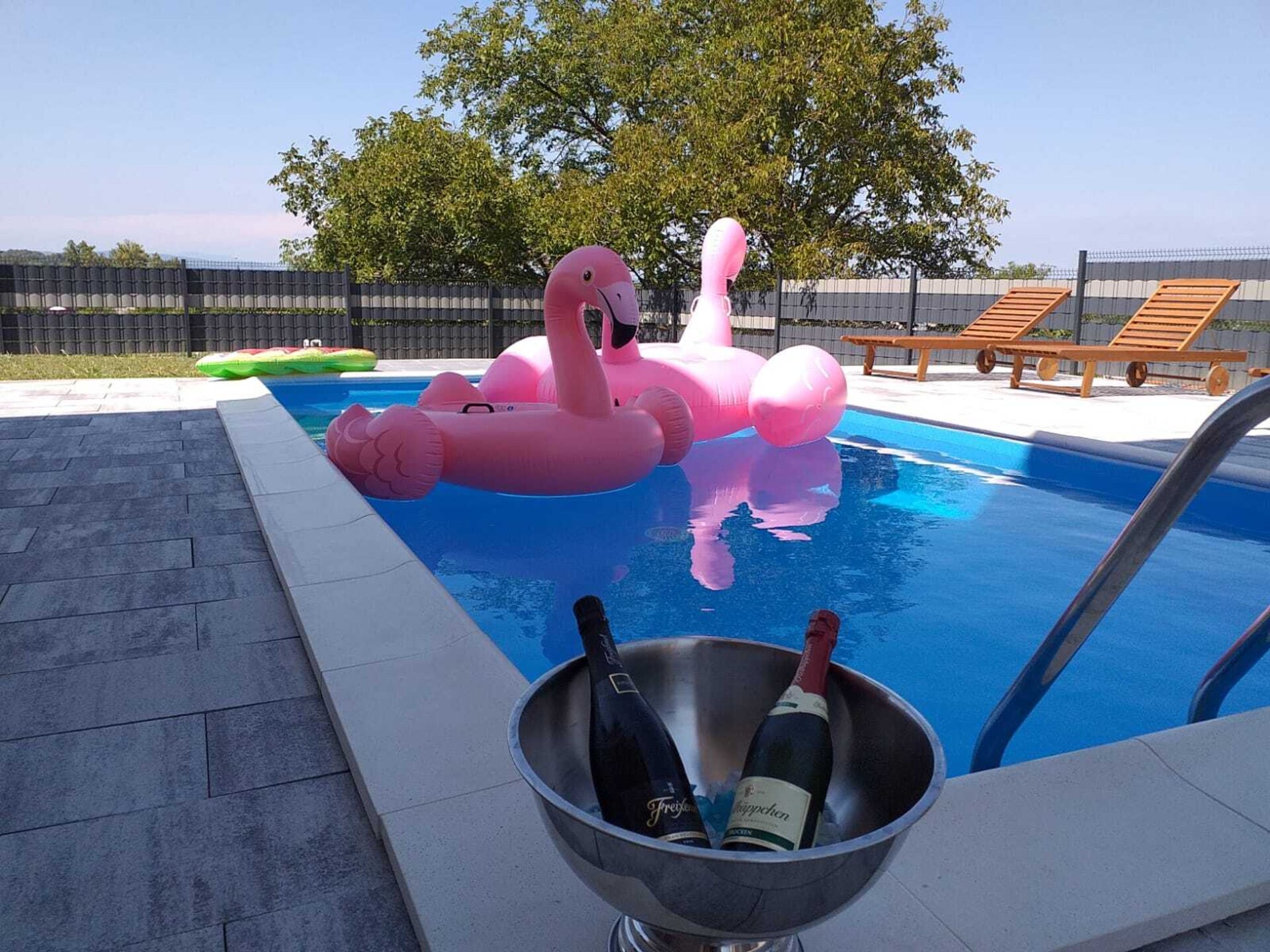 Ruim vakantiehuis met zwembad voor 10 personen nabij Zagreb - foto 16