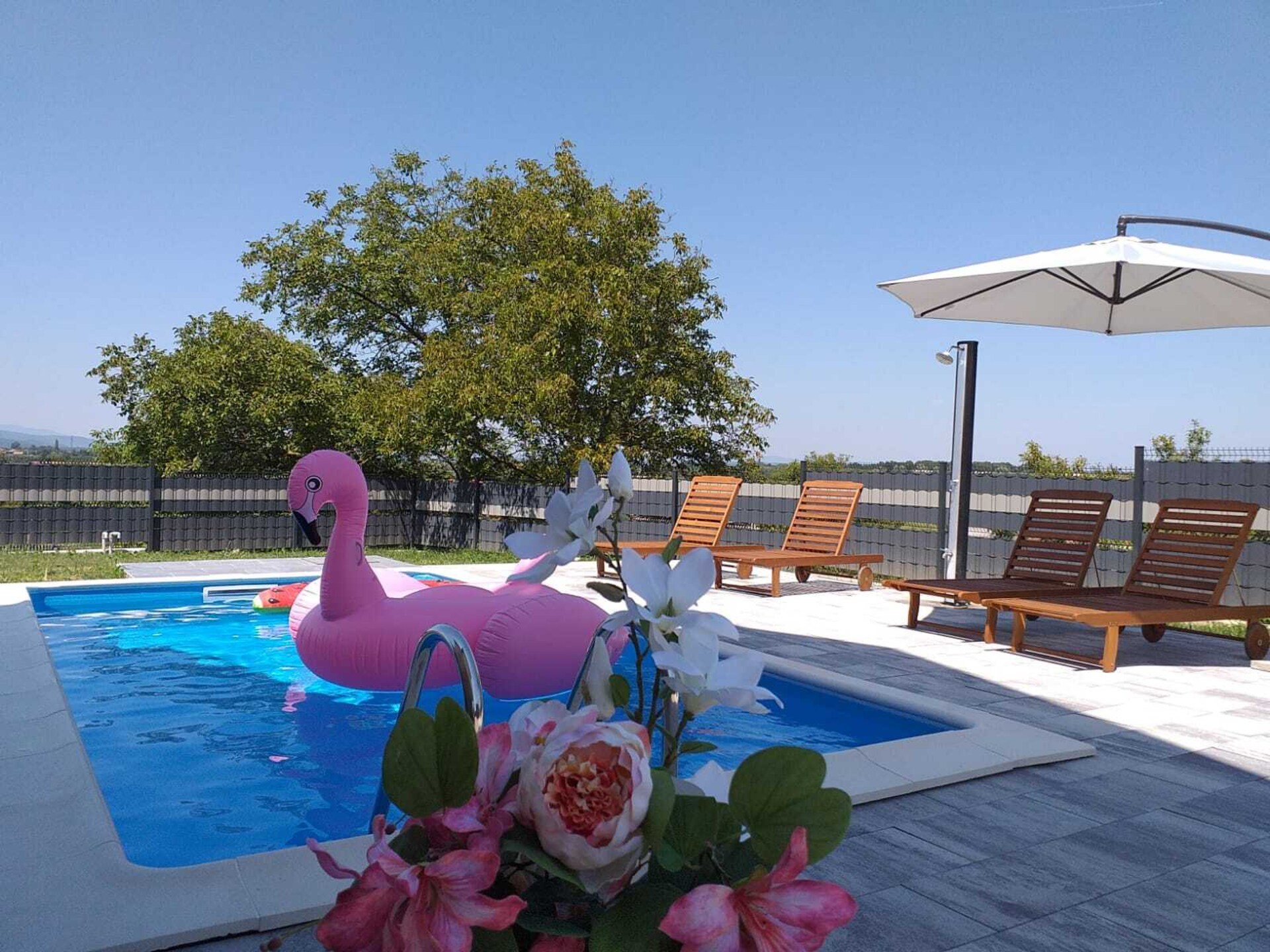 Ruim vakantiehuis met zwembad voor 10 personen nabij Zagreb - foto 14