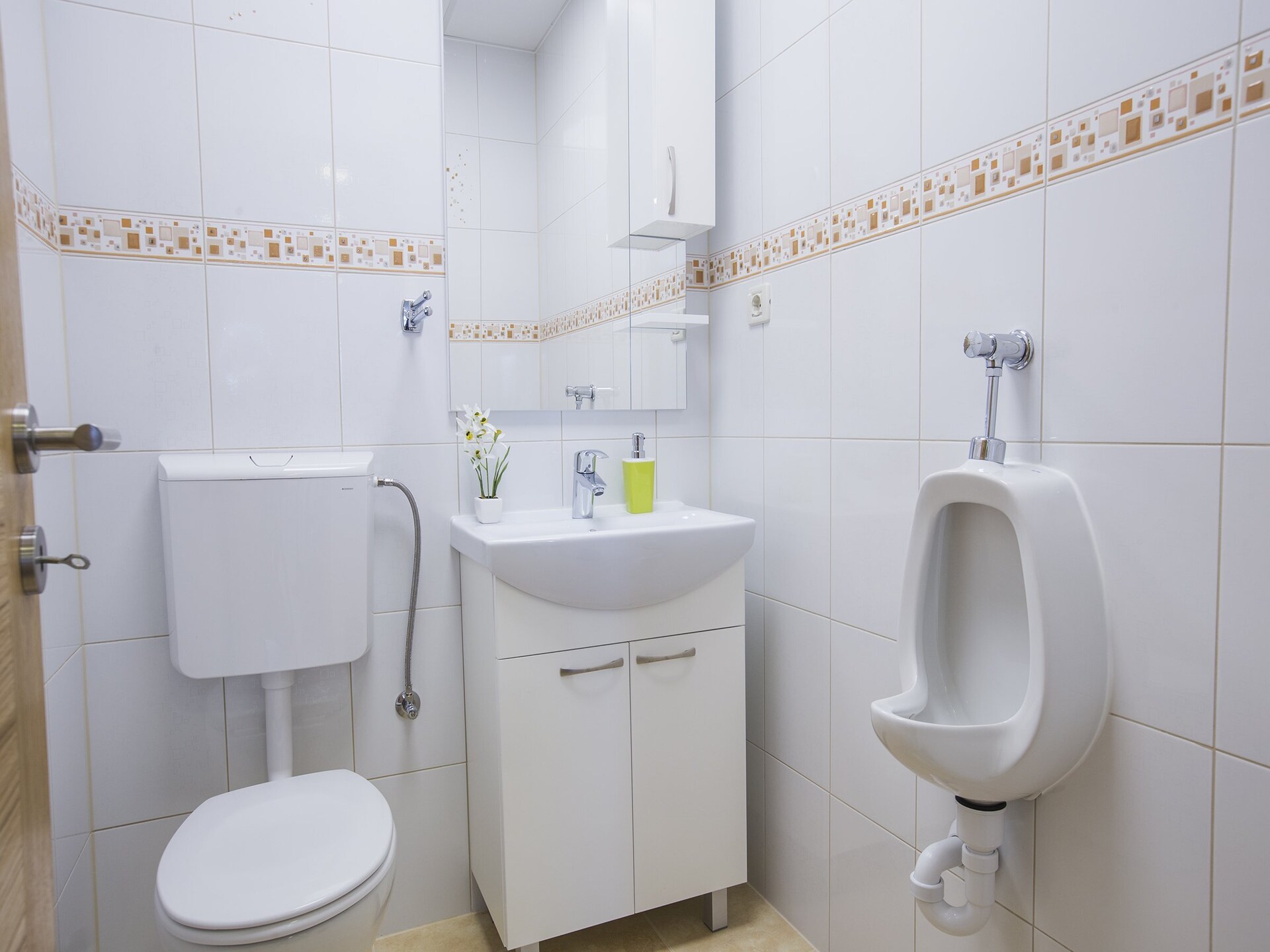 Ruime vier-slaapkamer villa met privézwembad en uitzicht bij Split - foto 19