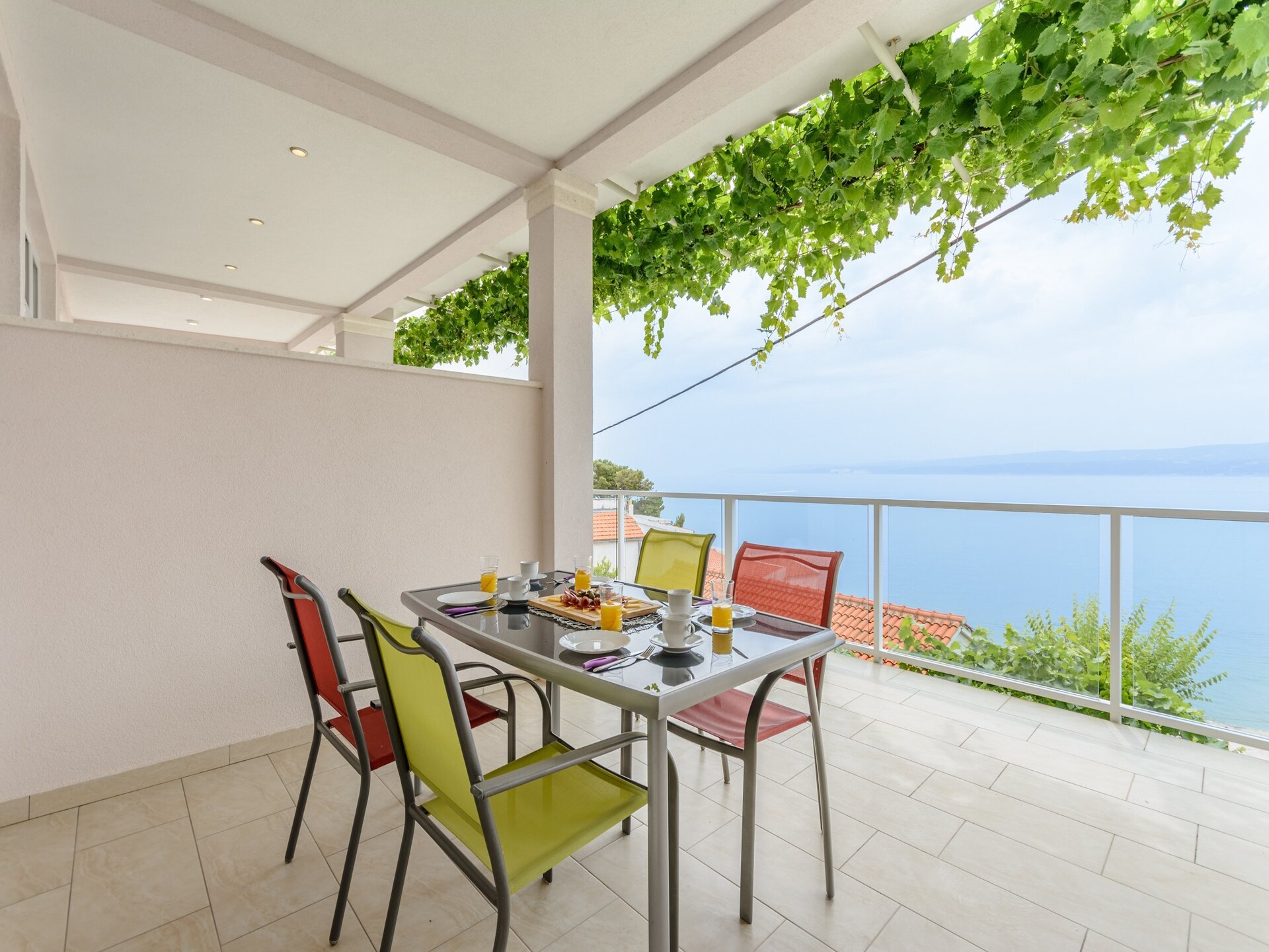 Comfortabel appartement aan zee met terras en uitzicht in Dugi Rat - foto 19