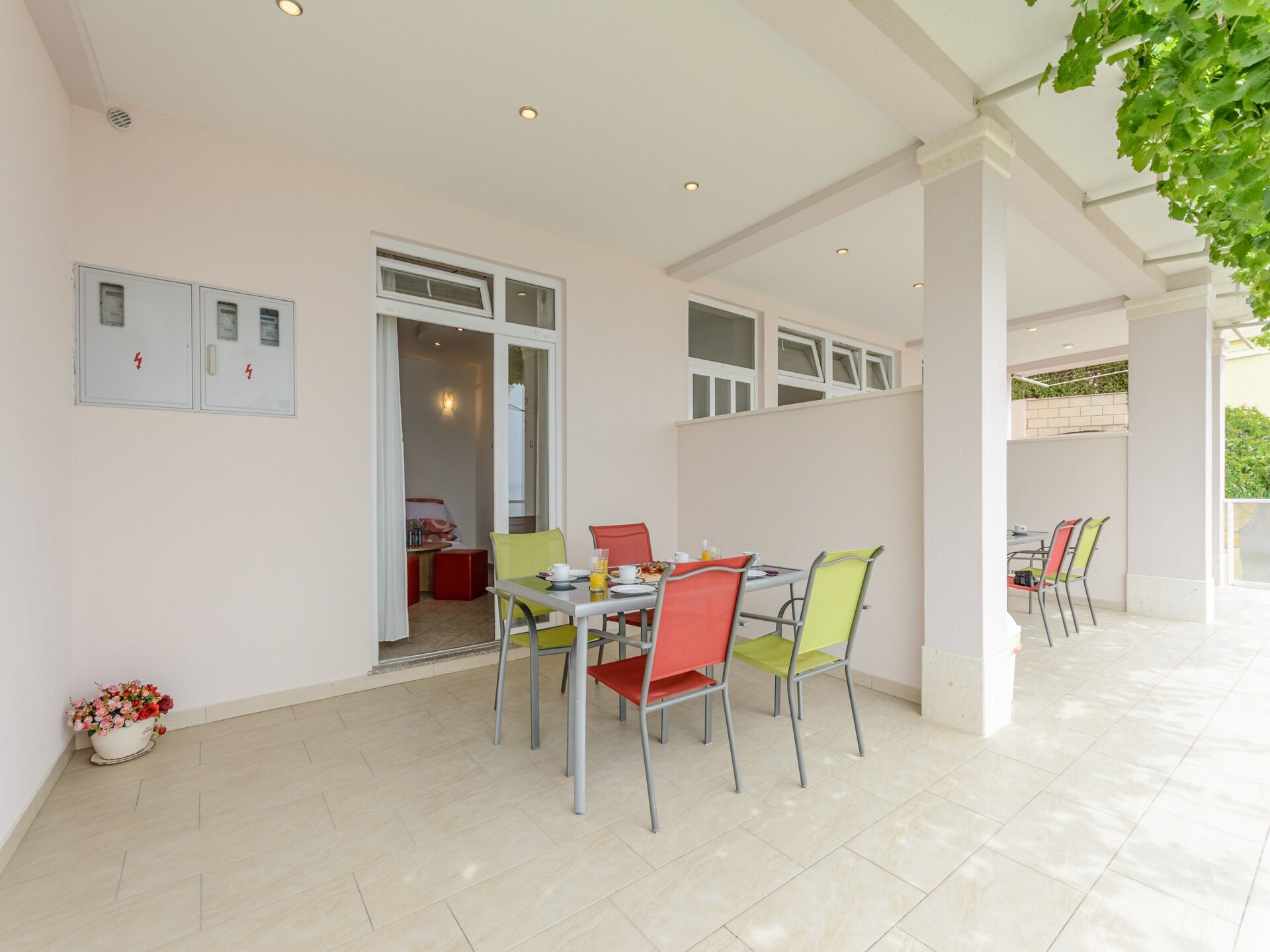 Comfortabel appartement aan zee met terras en uitzicht in Dugi Rat - foto 22
