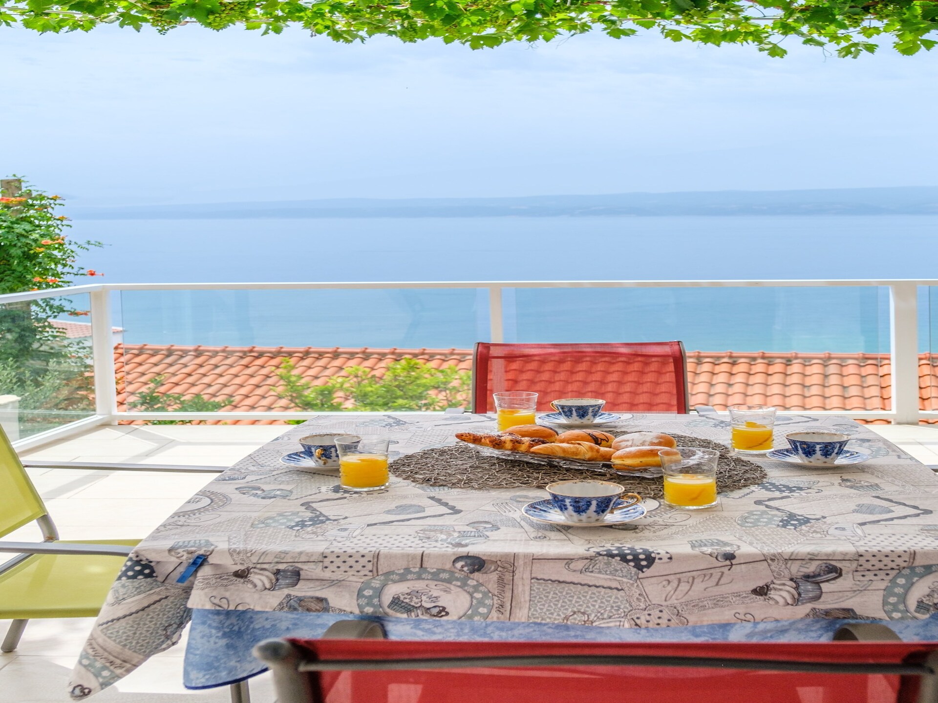 Appartement met zeezicht en terras op 100m van het strand in Dugi Rat - foto 12