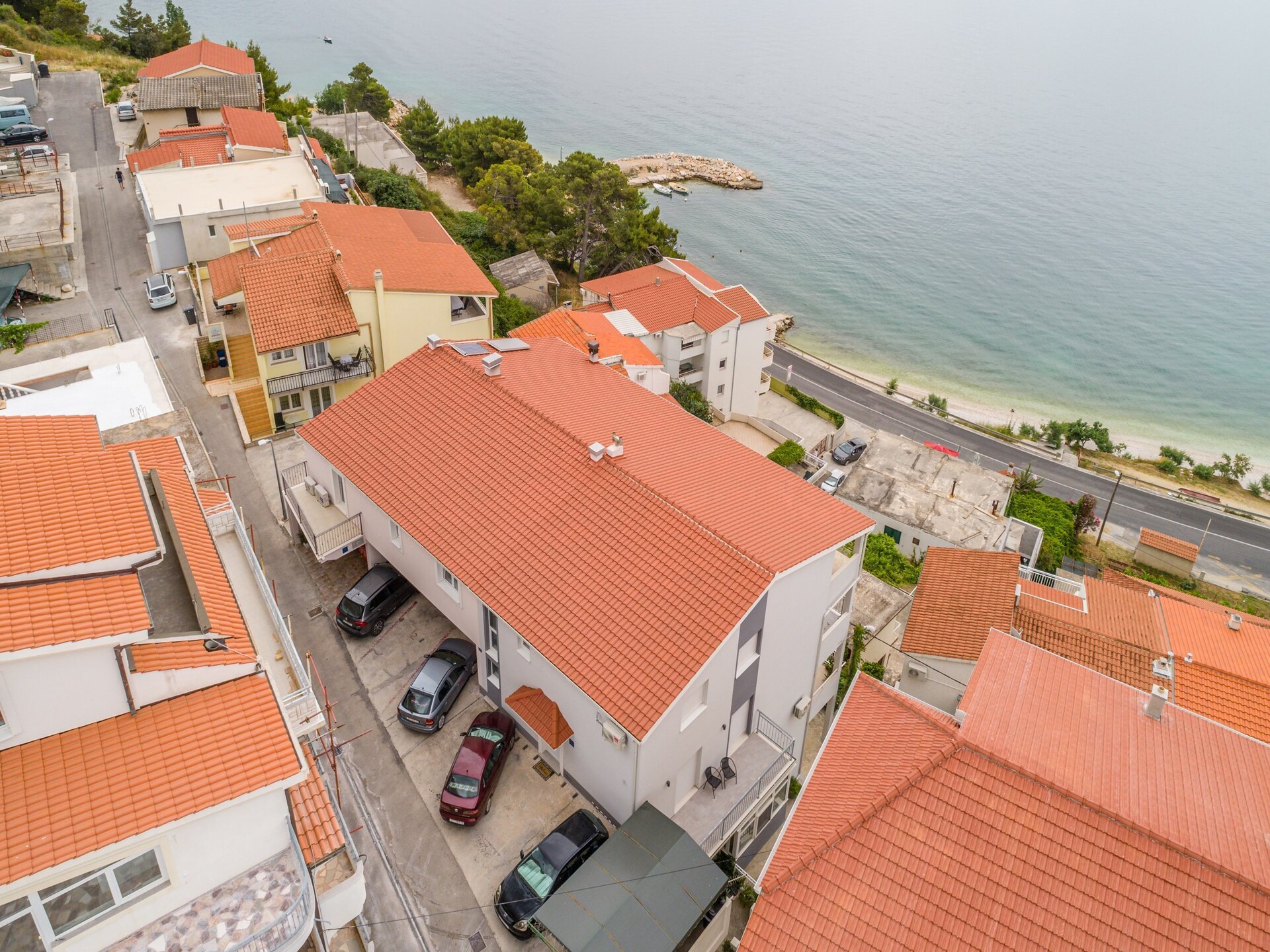 Appartement met zeezicht en terras op 100m van het strand in Dugi Rat - foto 10