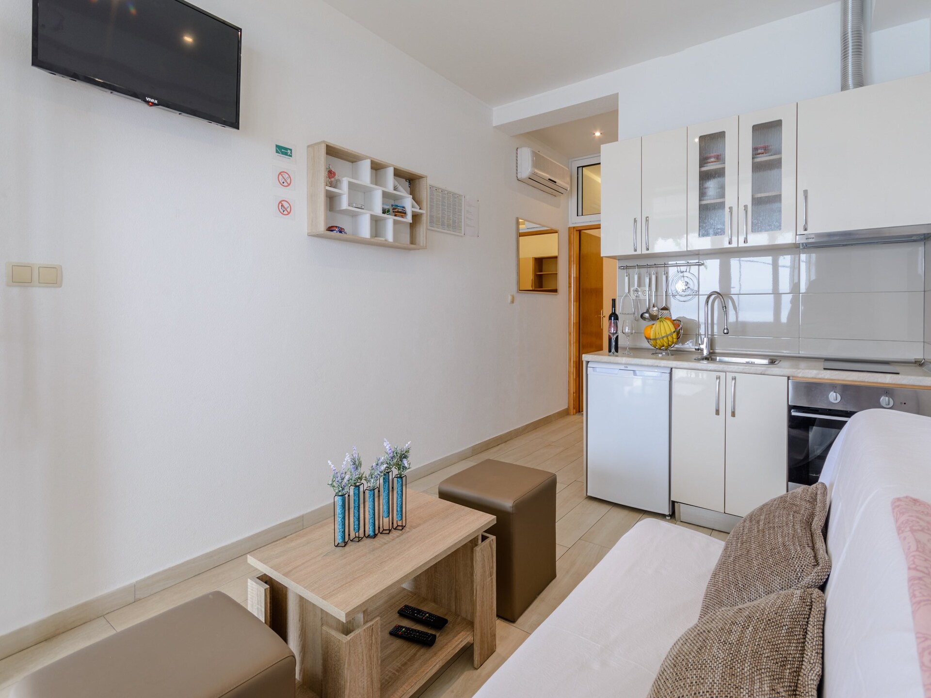 Comfortabel appartement aan zee in Dugi Rat met terras en uitzicht - foto 5