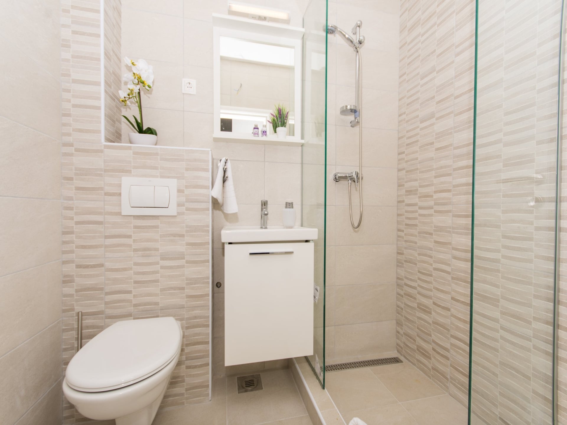 Appartement met zeezicht en zwembad op 100m van het strand van Drvenik Veliki - foto 29