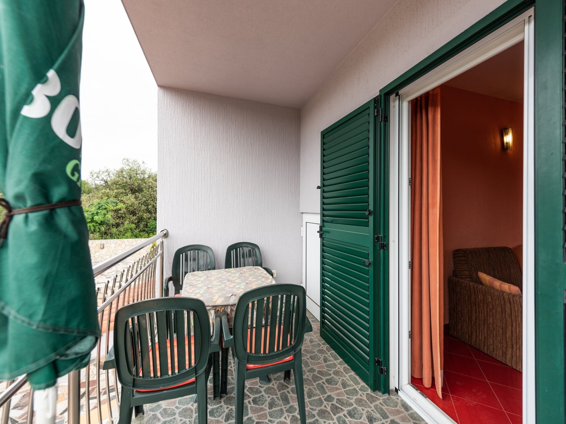 Aan het strand: Ruim appartement in Vinišće voor 4 personen - foto 2