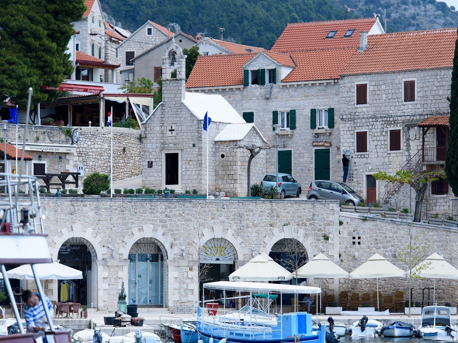 Villa Balarin: Stenen vakantiehuis met terras en uitzicht op zee in Bol, Brač - foto 20