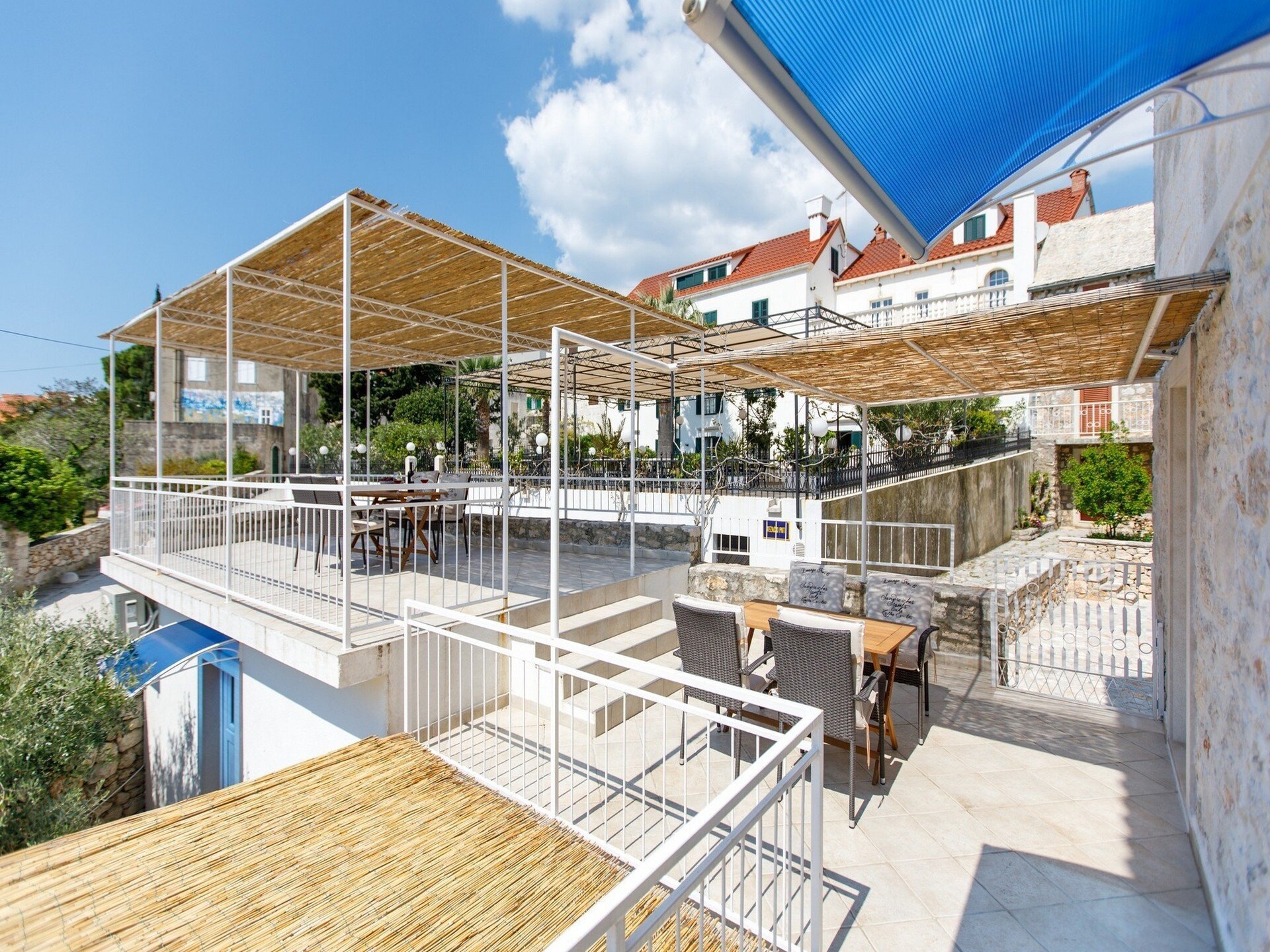 Villa Balarin: Stenen vakantiehuis met terras en uitzicht op zee in Bol, Brač - foto 26
