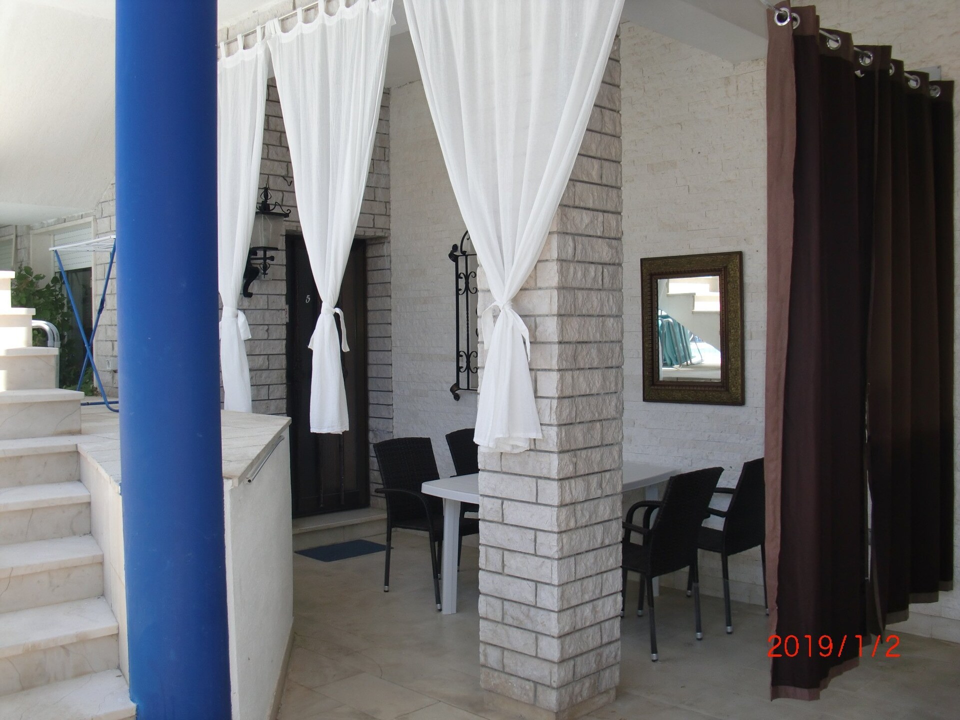 Comfortabel appartement met terras aan de kust van Sumpetar, 100m van zee - foto 10