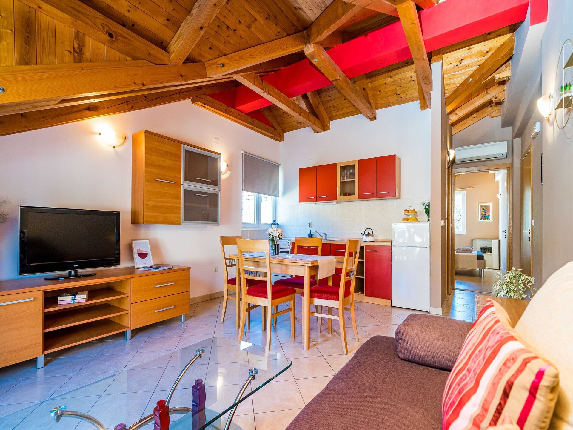 Comfortabel appartement met balkon en zeezicht in Zaton, nabij Dubrovnik - foto 3