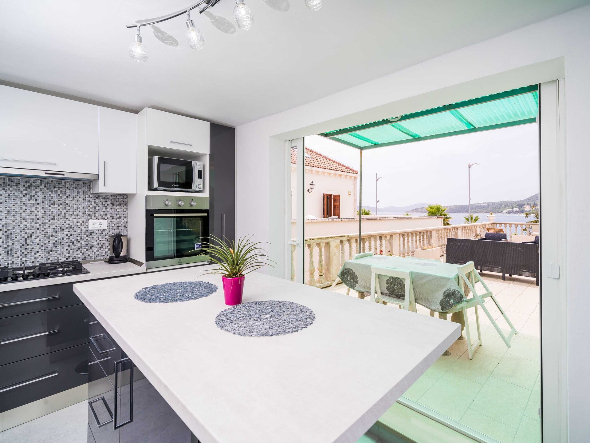 Villa Ro-Ma: Ruim vakantiehuis aan zee met terras en uitzicht in Slano - foto 5