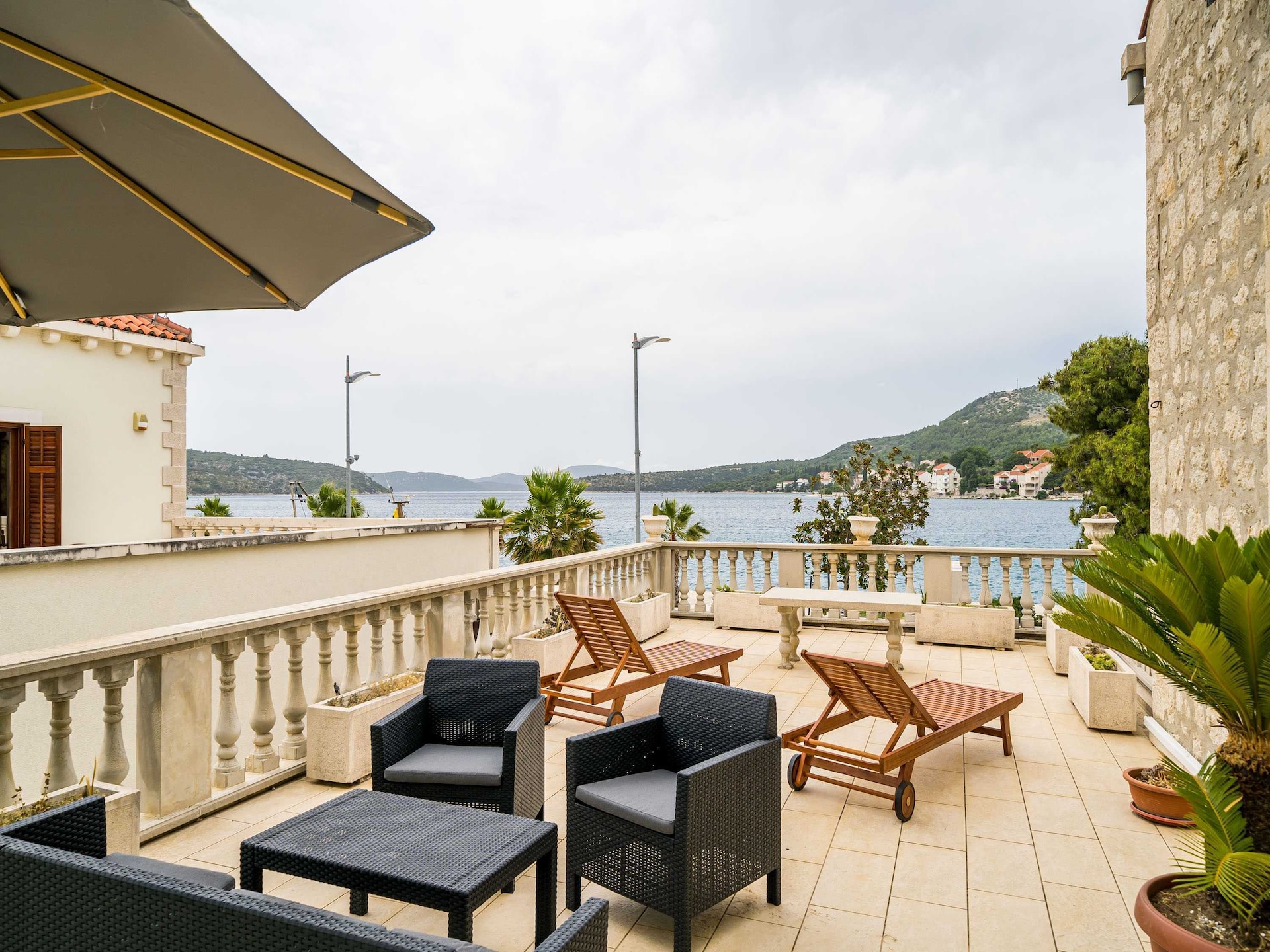 Villa Ro-Ma: Ruim vakantiehuis aan zee met terras en uitzicht in Slano - foto 37