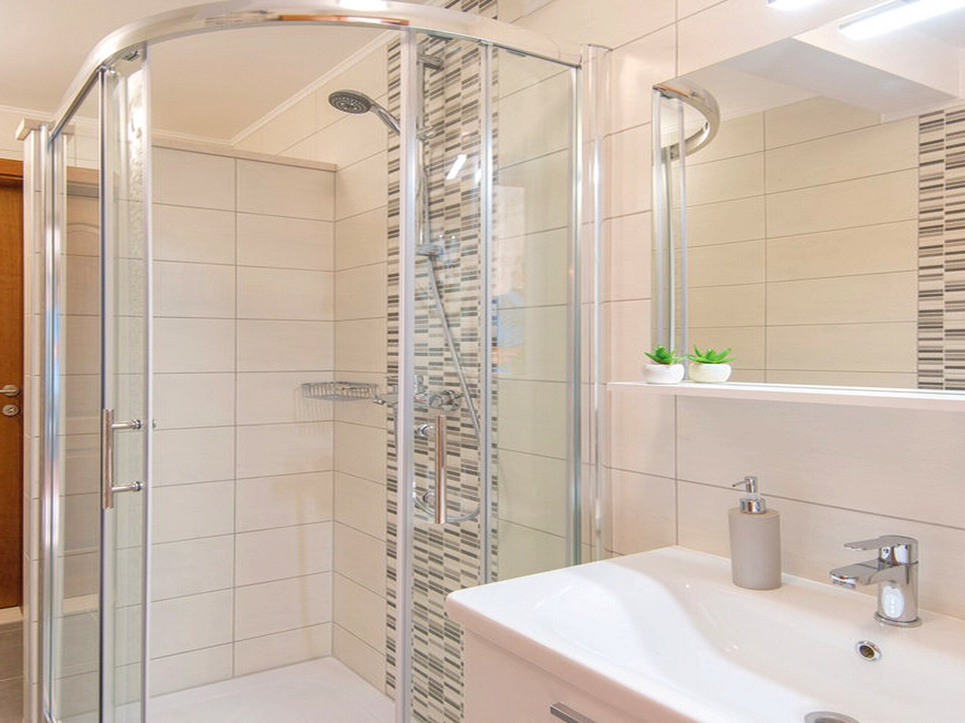 Vakantiehuis in Lovište met privézwembad en zeezicht - foto 18