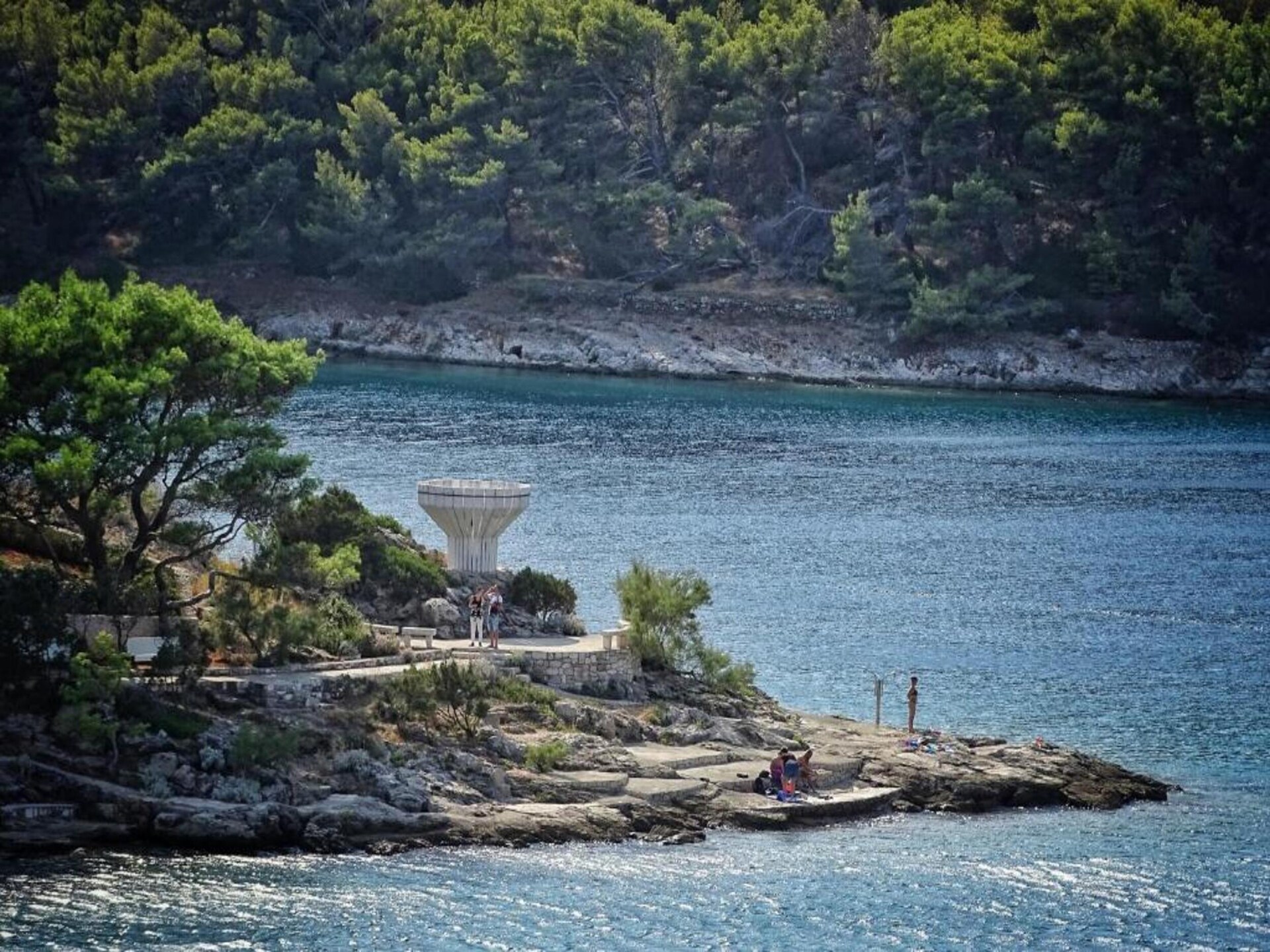 Studio aan zee in Povlja, Brač – 50m van strand met terras en BBQ - foto 4