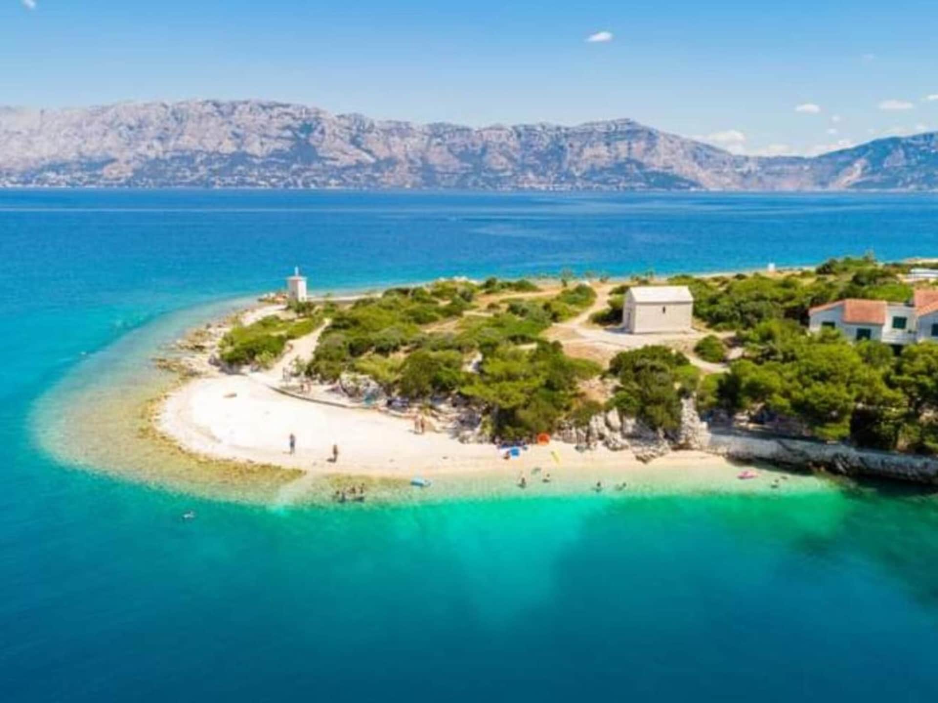 Studio aan zee in Povlja, Brač – 50m van strand met terras en BBQ - foto 2