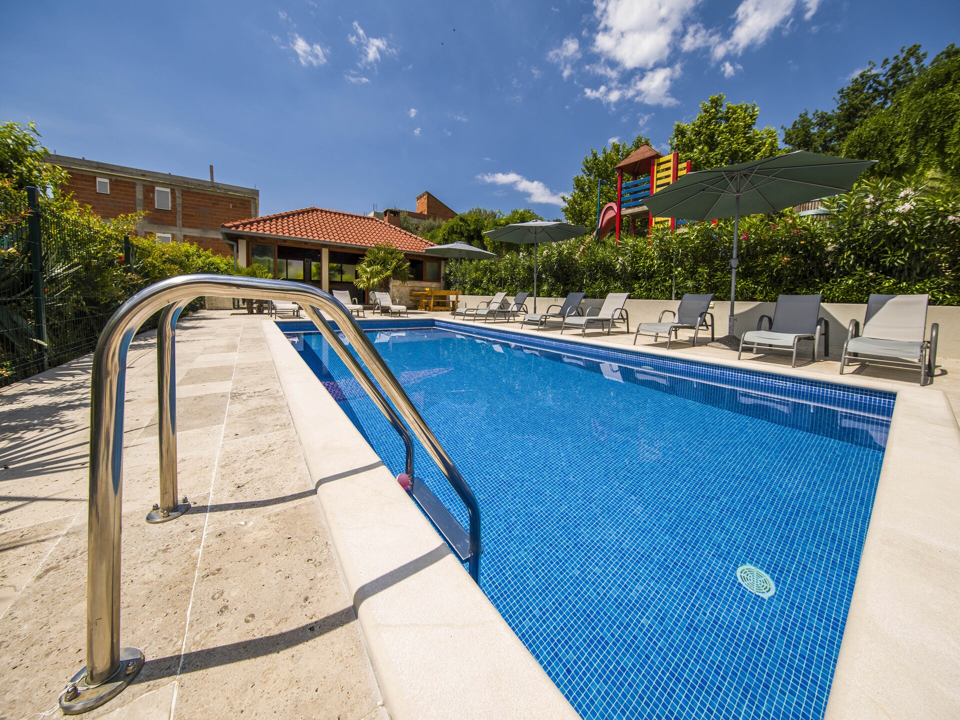 Villa Dvori Viškovi: Ruime villa met privézwembad voor 20 personen bij Podstrana - foto 37
