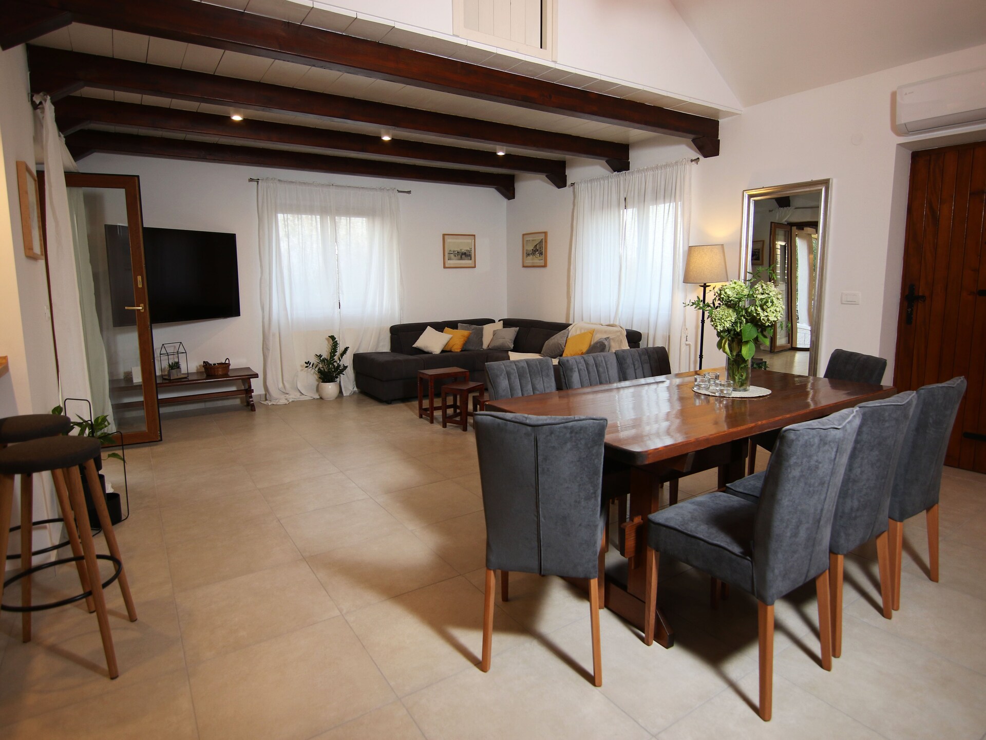 Stenen villa met privézwembad op 4 km van het strand in Supetar, Brač - foto 3