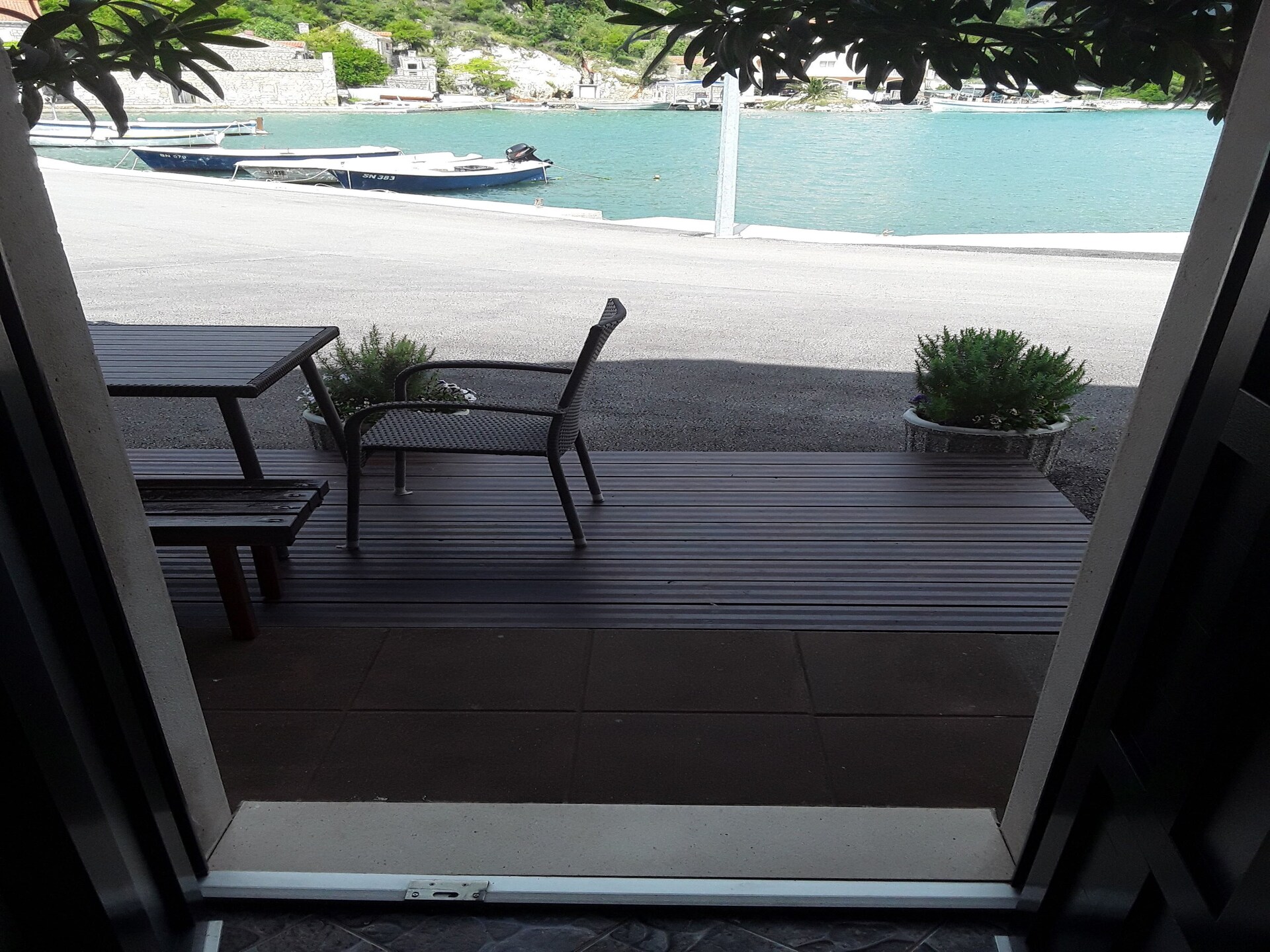 Stenen huis aan zee met panoramisch terras in Luka, Pelješac - foto 1