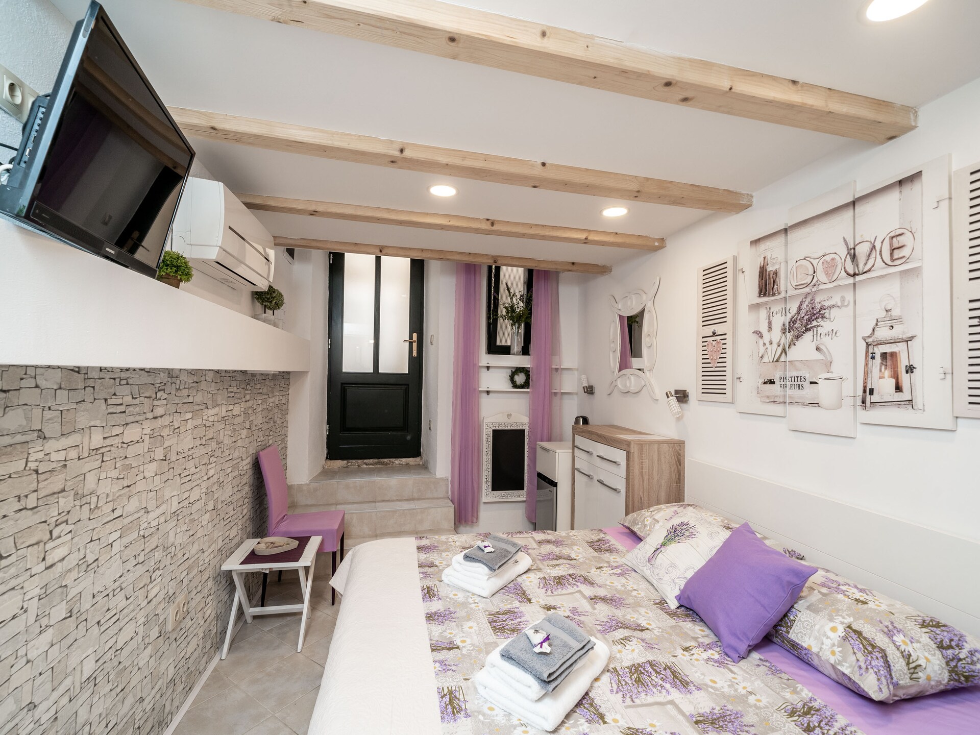 Knusse kamer binnen stadsmuren Dubrovnik, 200m van strand - foto 1