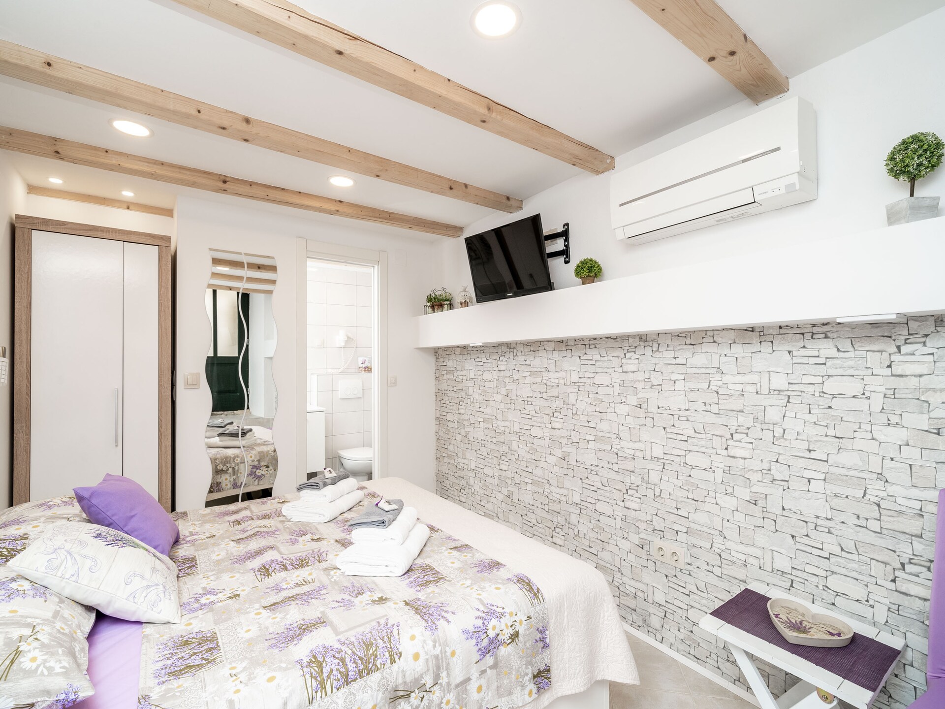 Knusse kamer binnen stadsmuren Dubrovnik, 200m van strand - foto 2