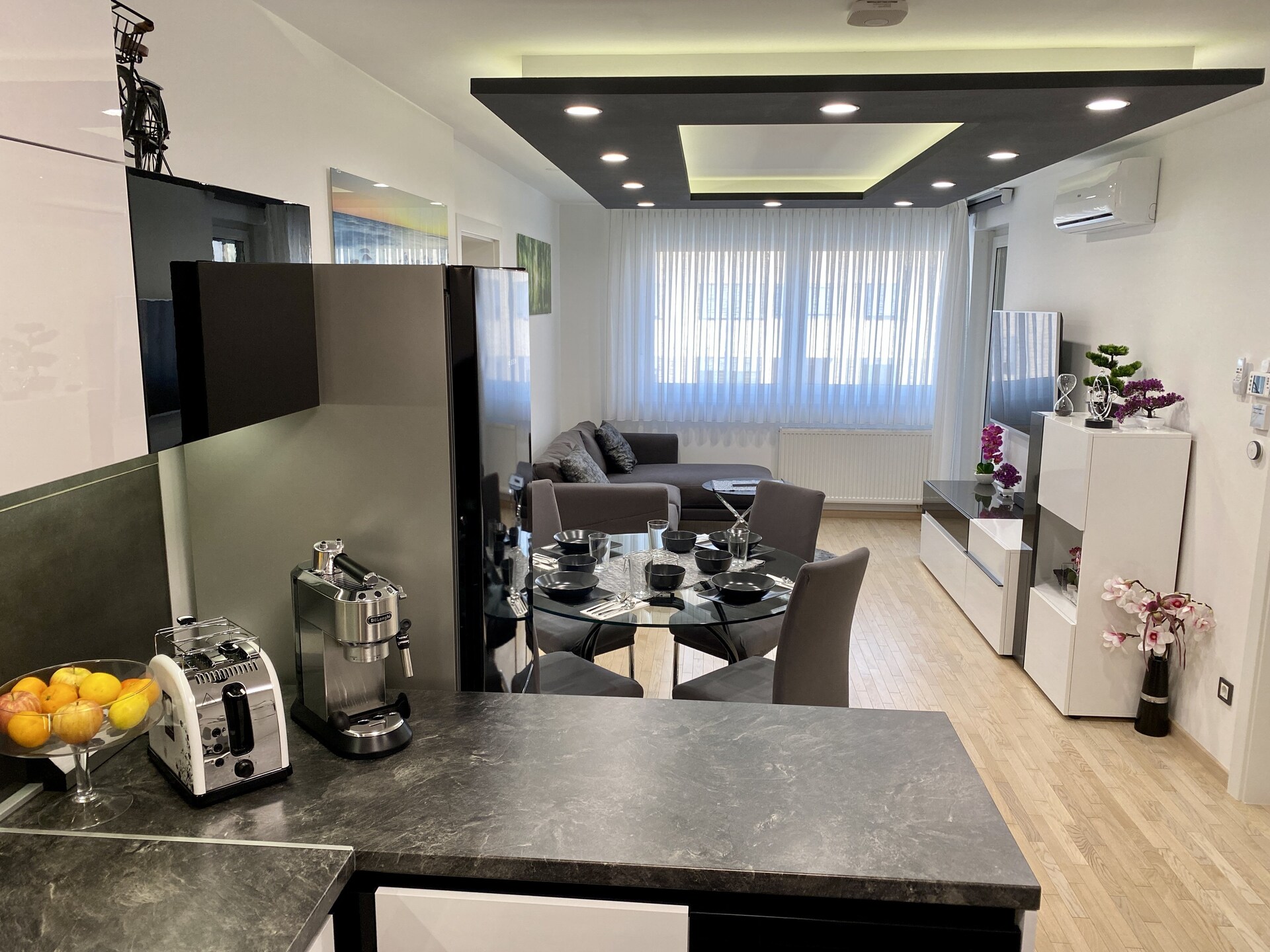Ruim appartement met 2 slaapkamers in het hart van Zagreb - foto 2