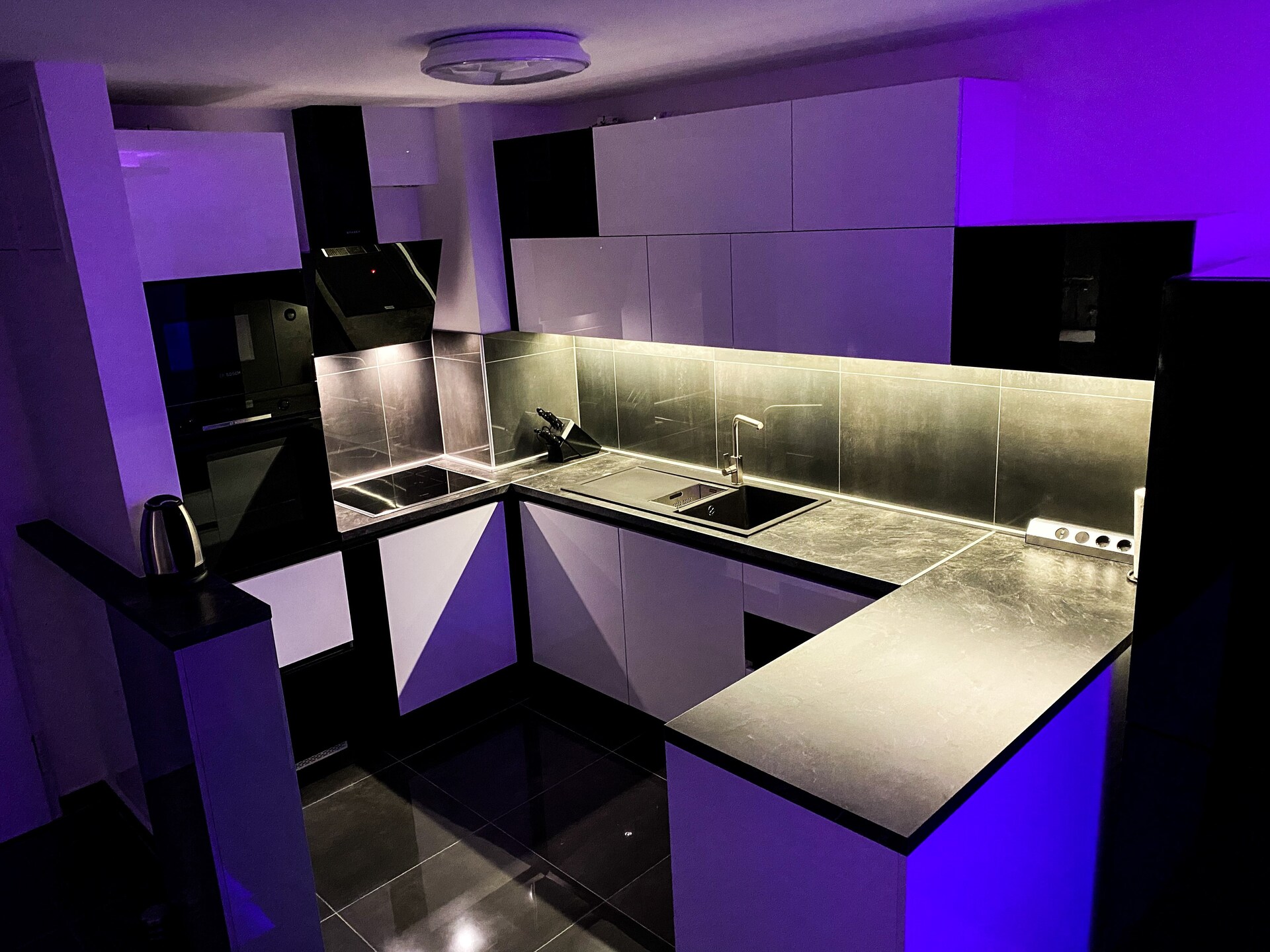 Ruim appartement met 2 slaapkamers in het hart van Zagreb - foto 13
