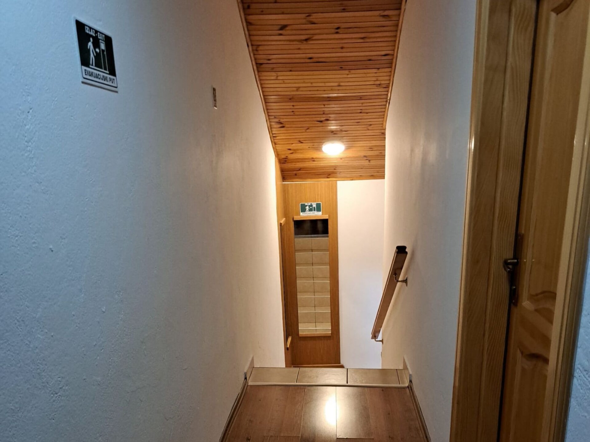 Modern appartement met terras bij Plitvicka Jezera - foto 56
