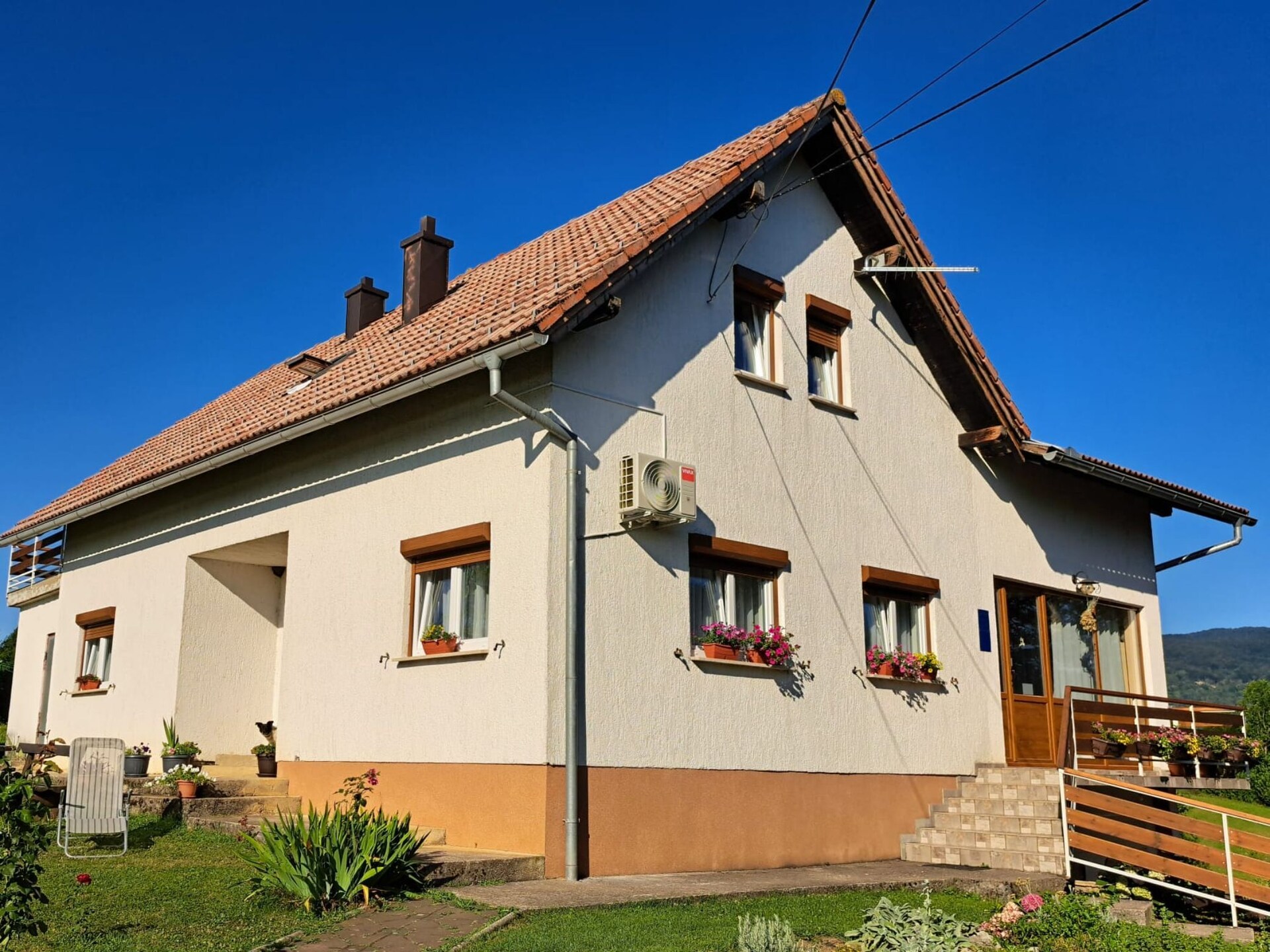 Modern appartement met terras bij Plitvicka Jezera - foto 49