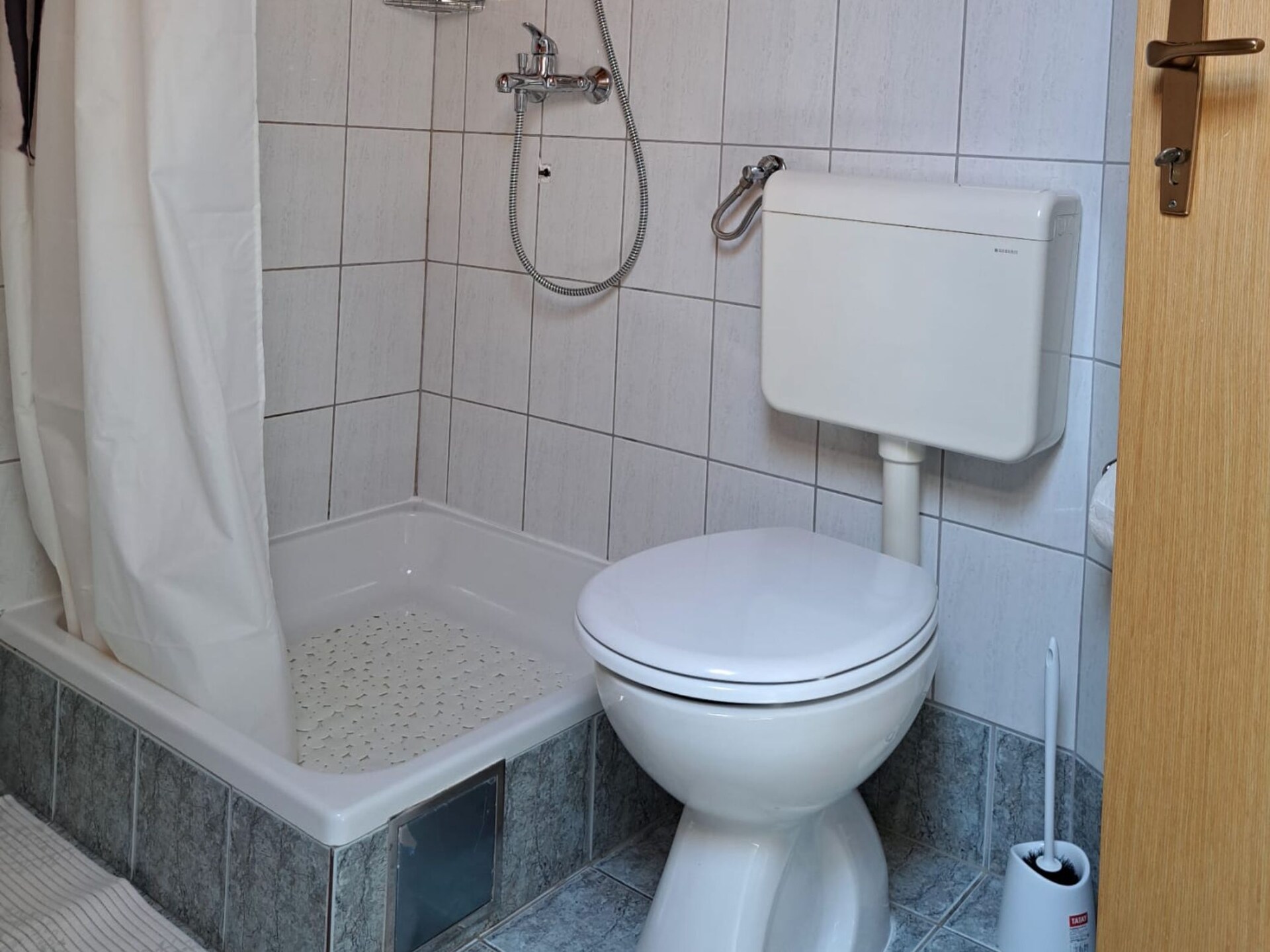 Modern appartement met terras bij Plitvicka Jezera - foto 38