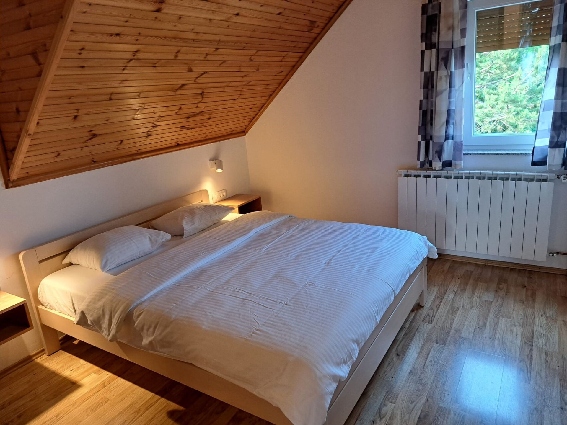 Modern appartement met terras bij Plitvicka Jezera - foto 32