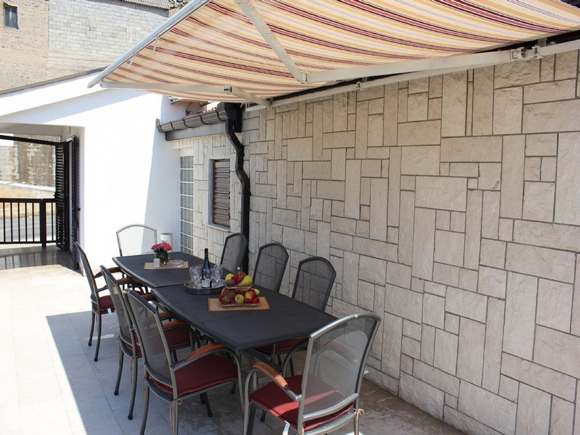 Knusse Deluxe Kamer met Terras nabij Strand Ploče – Geschikt voor 4 Personen - foto 10
