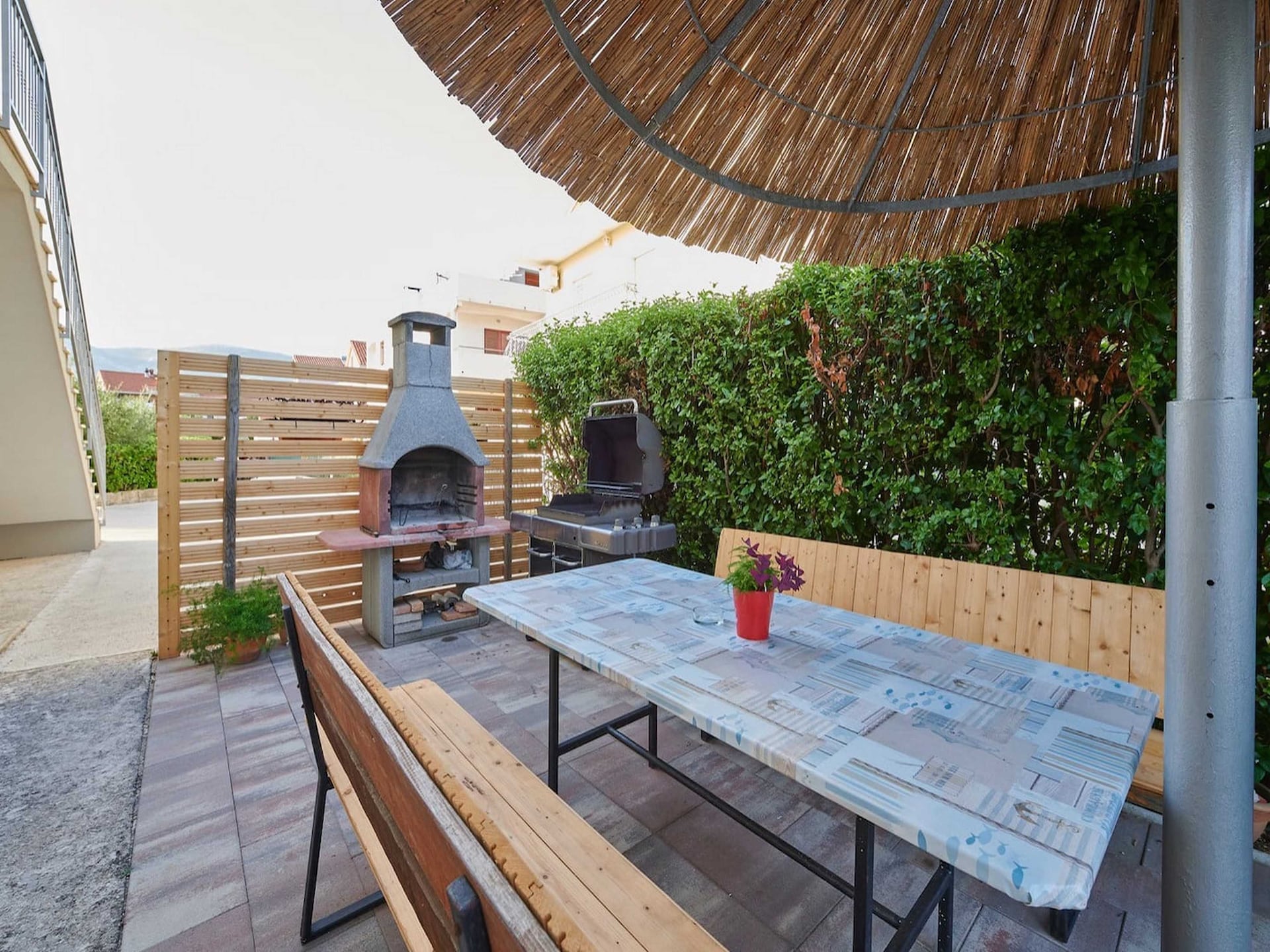 Aan het strand: Comfortabel studio-appartement in Kastel Stafilic - foto 5